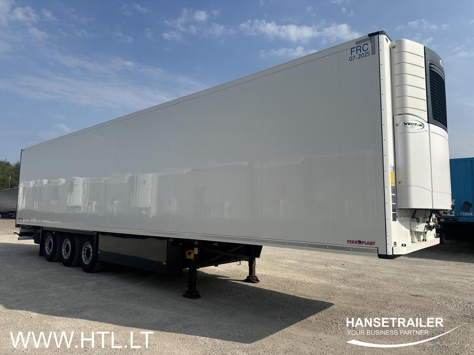 2013 Semitrailer Reefer Schmitz SCB*S3B 7CM