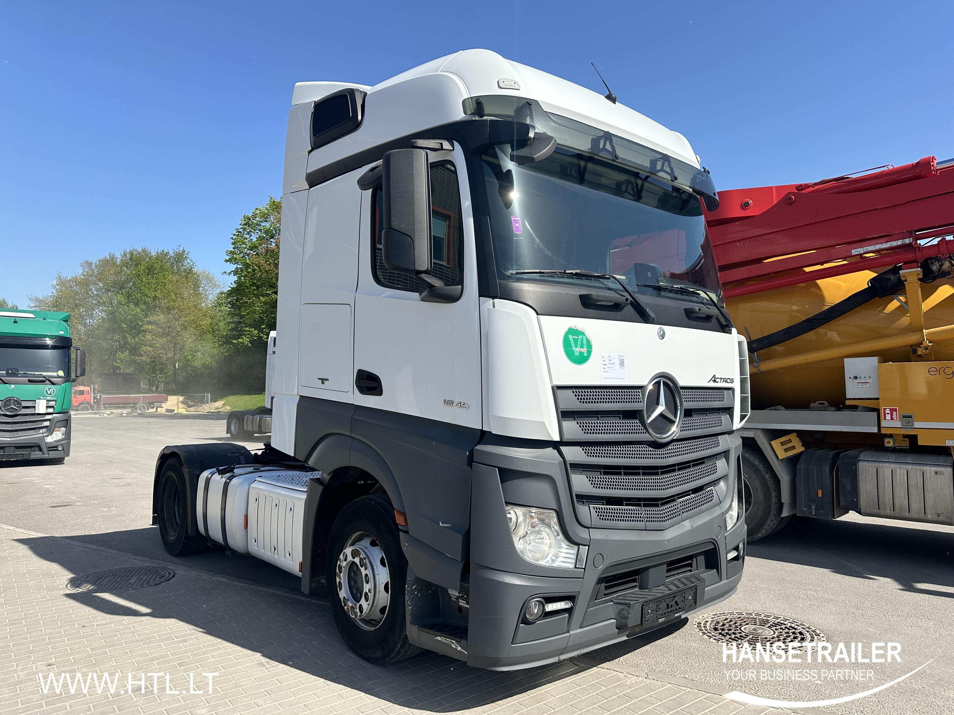 2016 tracteurs 4x2 Mercedes-Benz Actros 1845 LS