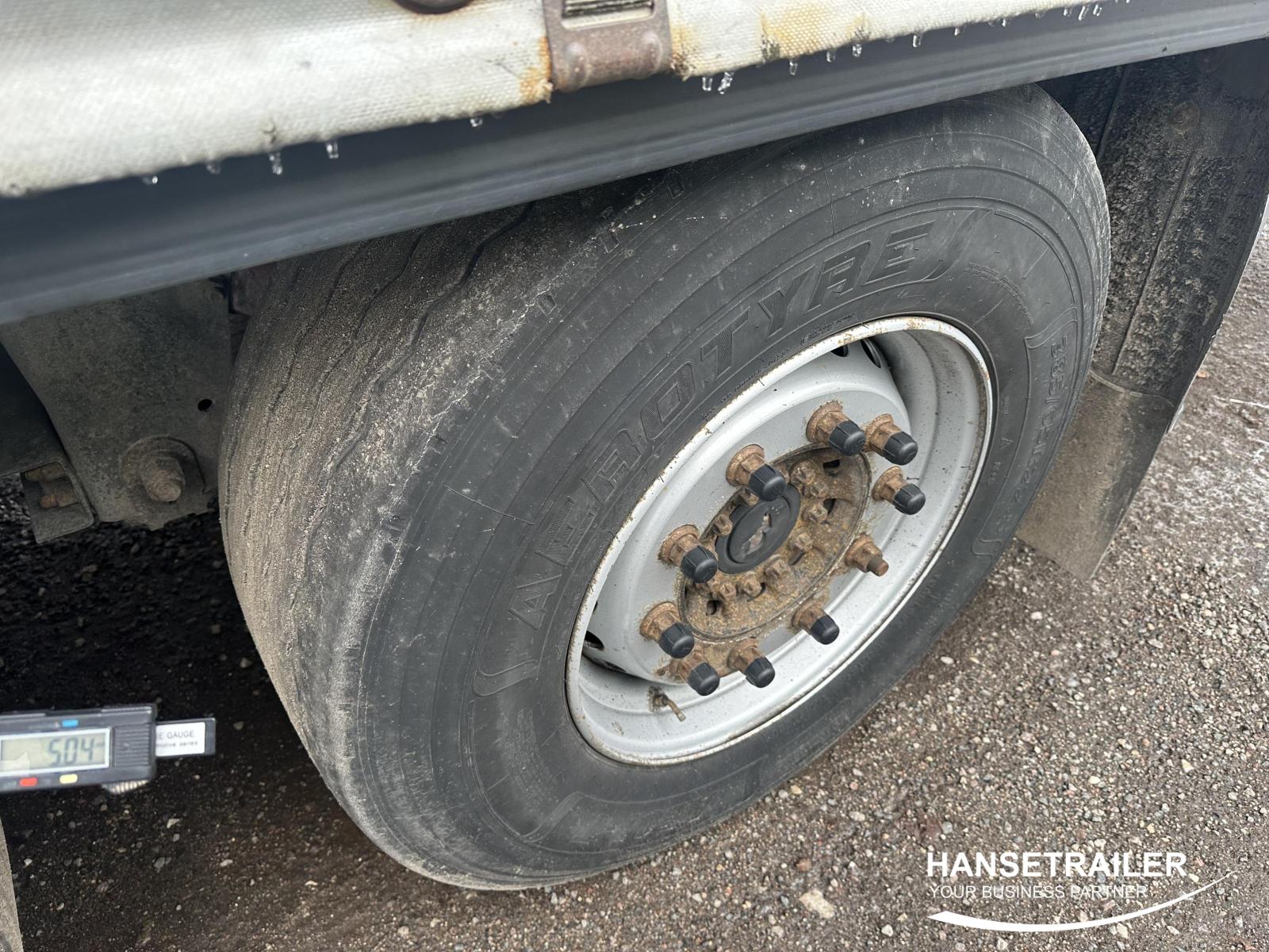 Schmitz SCS 24 TA TIR XL Hydraulic Roof