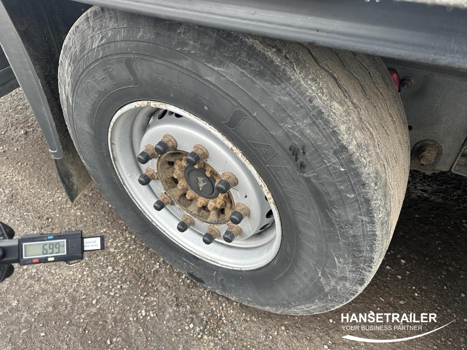 Schmitz SCS 24 TA TIR XL Hydraulic Roof