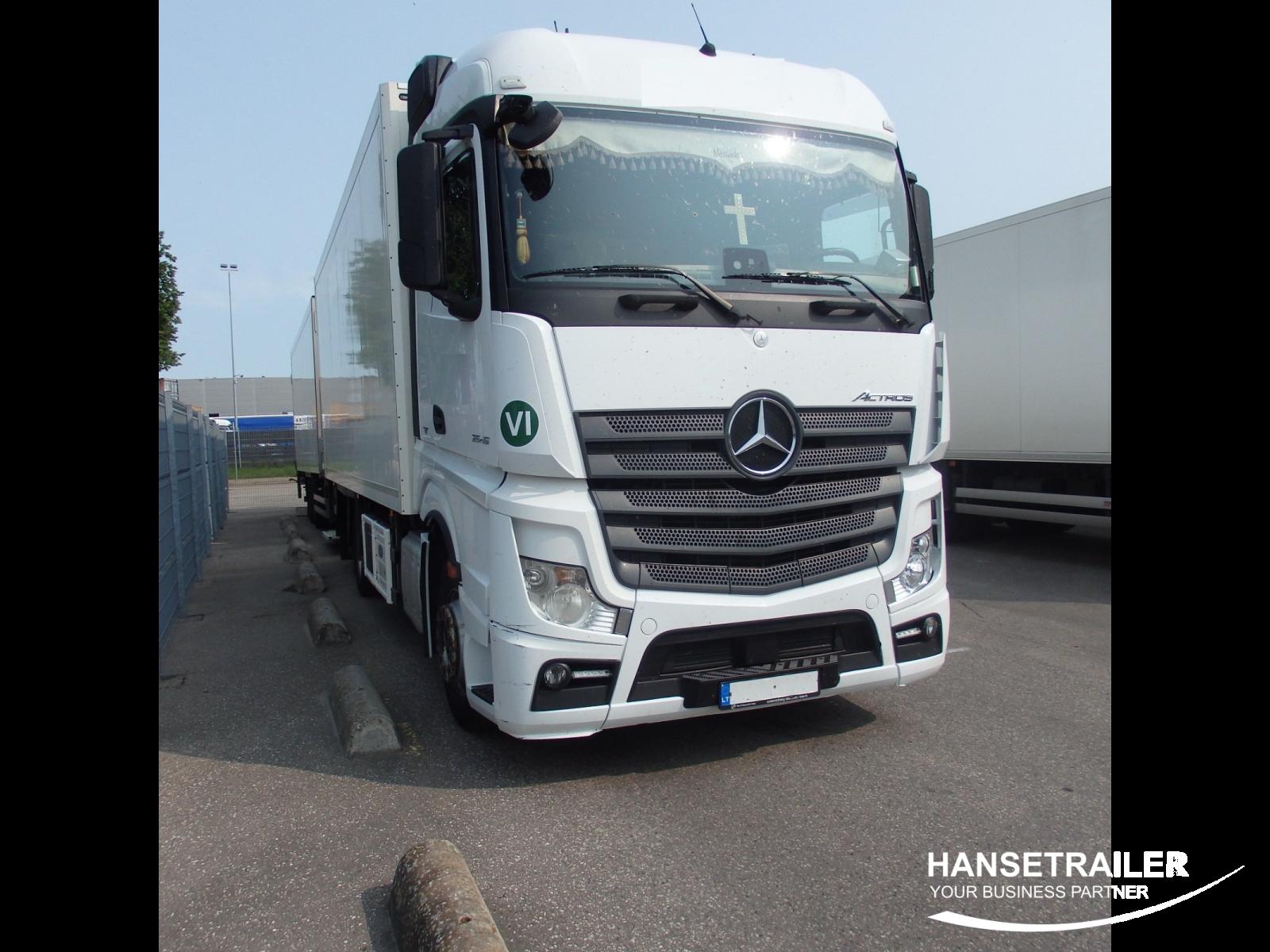 Mercedes-Benz Actros 2545 Arriving