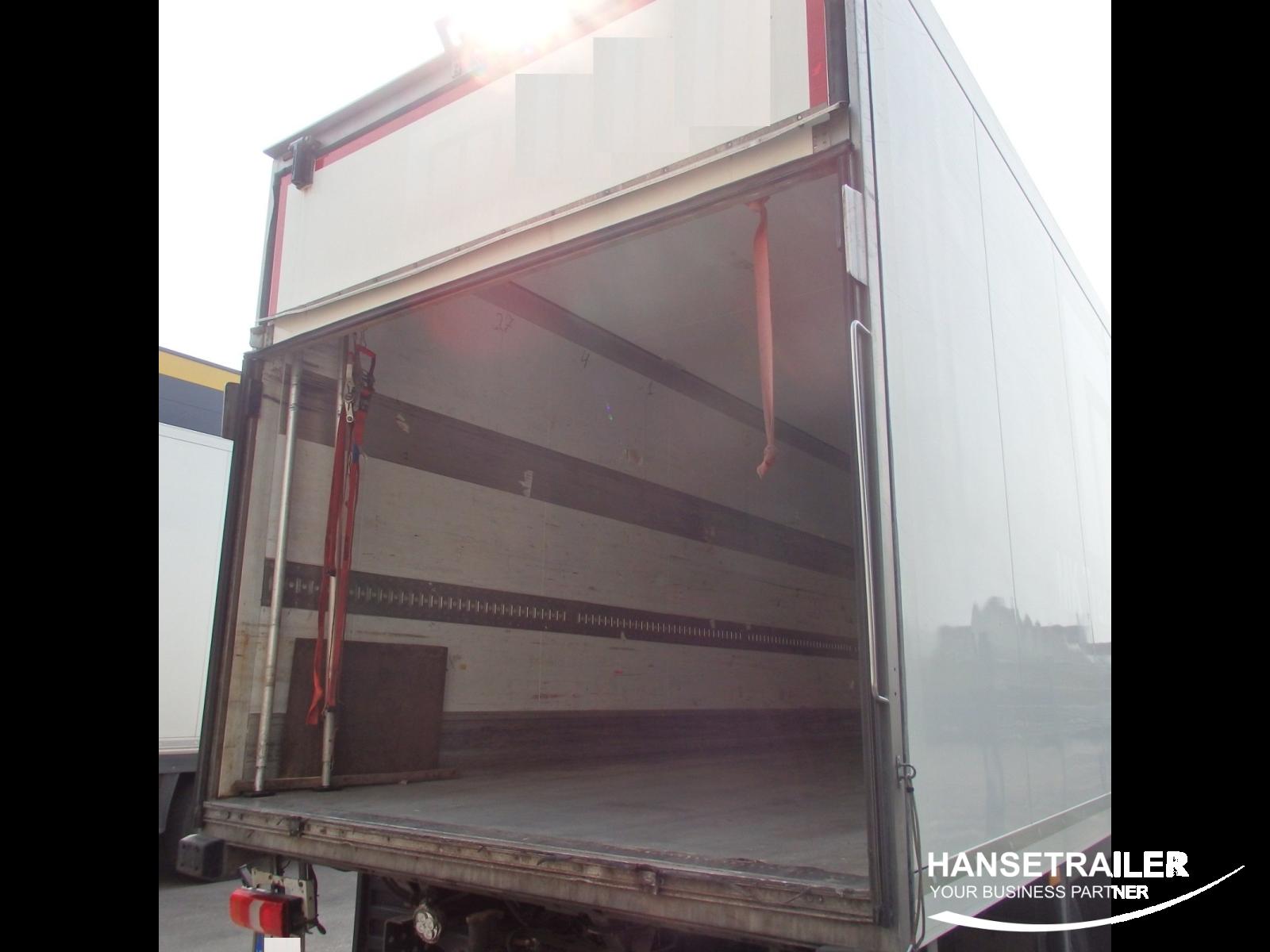 Mercedes-Benz Actros 2545 Arriving