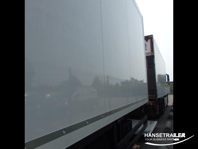 Mercedes-Benz Actros 2545 Arriving