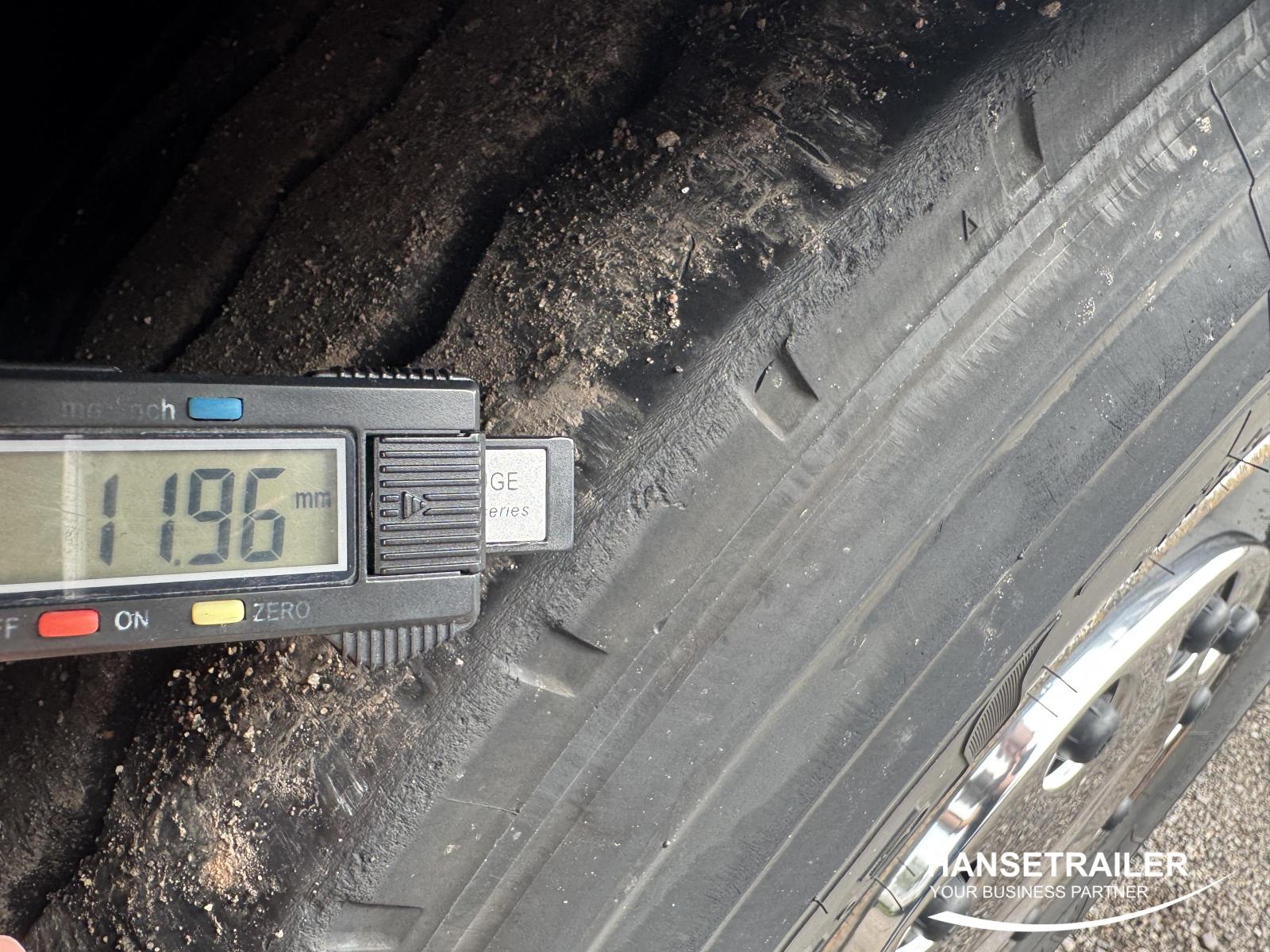 Schmitz SCS BS Lifting Axle