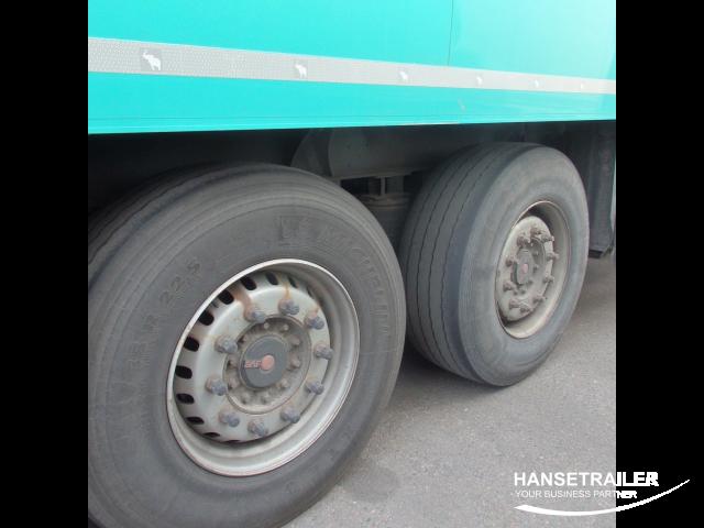 Mercedes-Benz Actros 2540 Arriving
