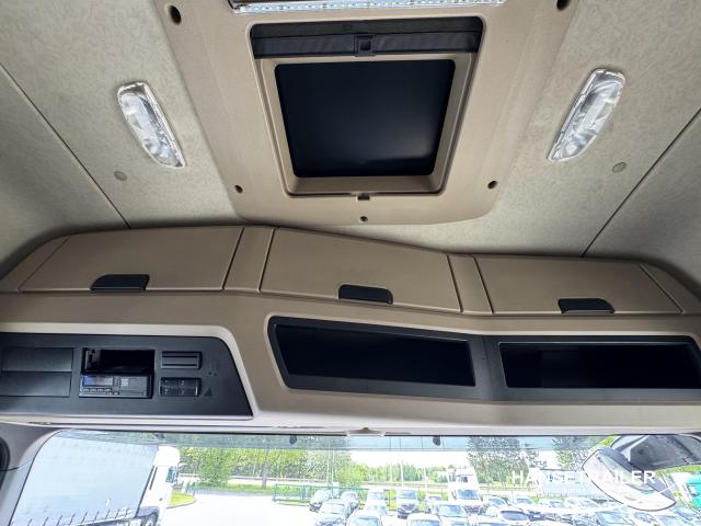 Mercedes-Benz Actros 1845 LS Mega Low Deck