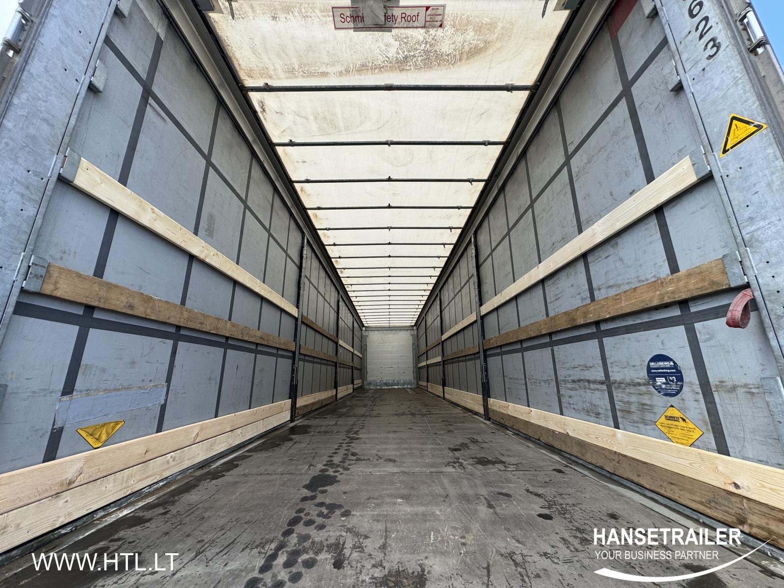 2019 Semitrailer Curtainsider Schmitz SCS 24