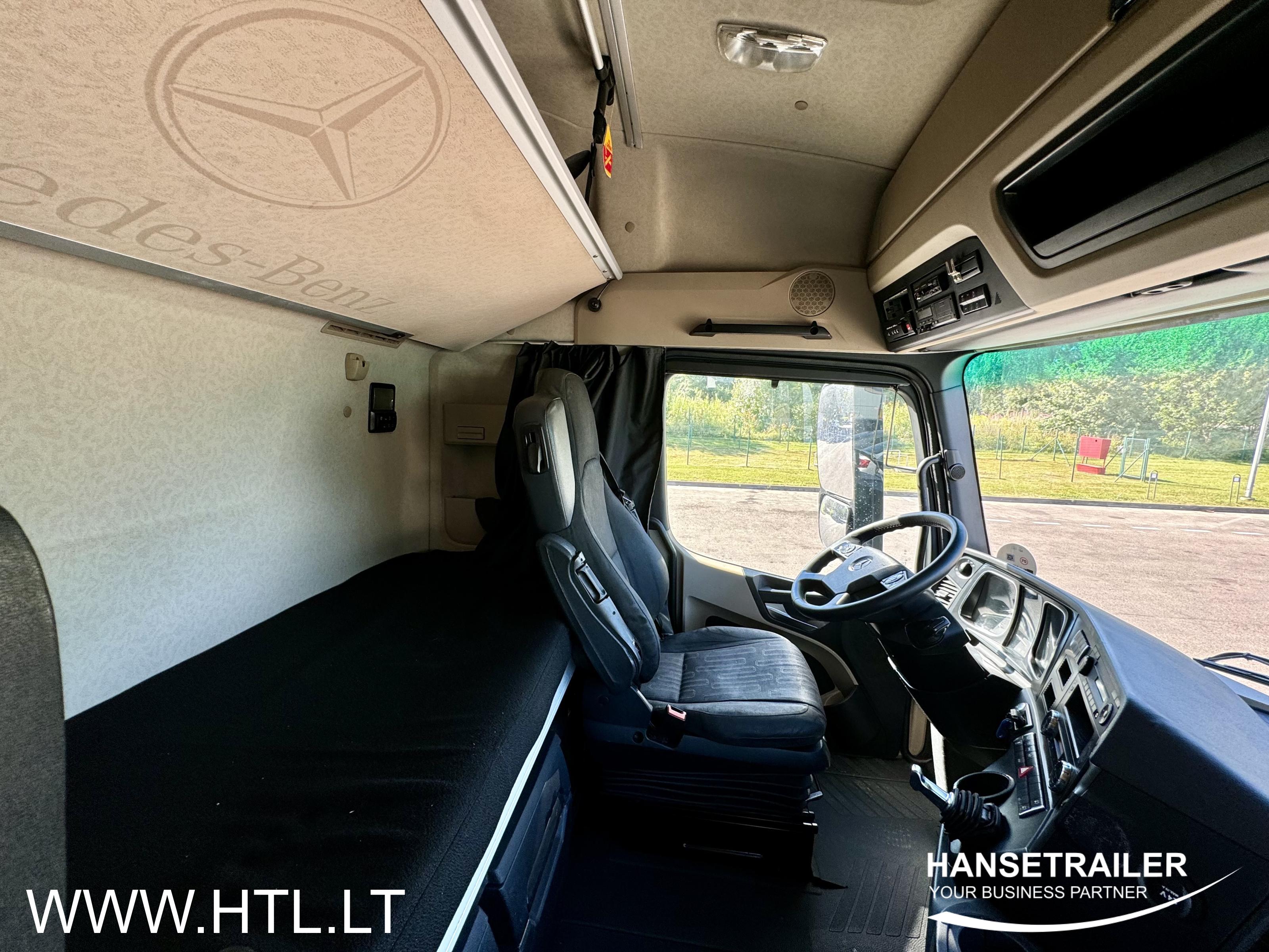 2014 Тягач 4x2 Mercedes-Benz Actros 1845 LS