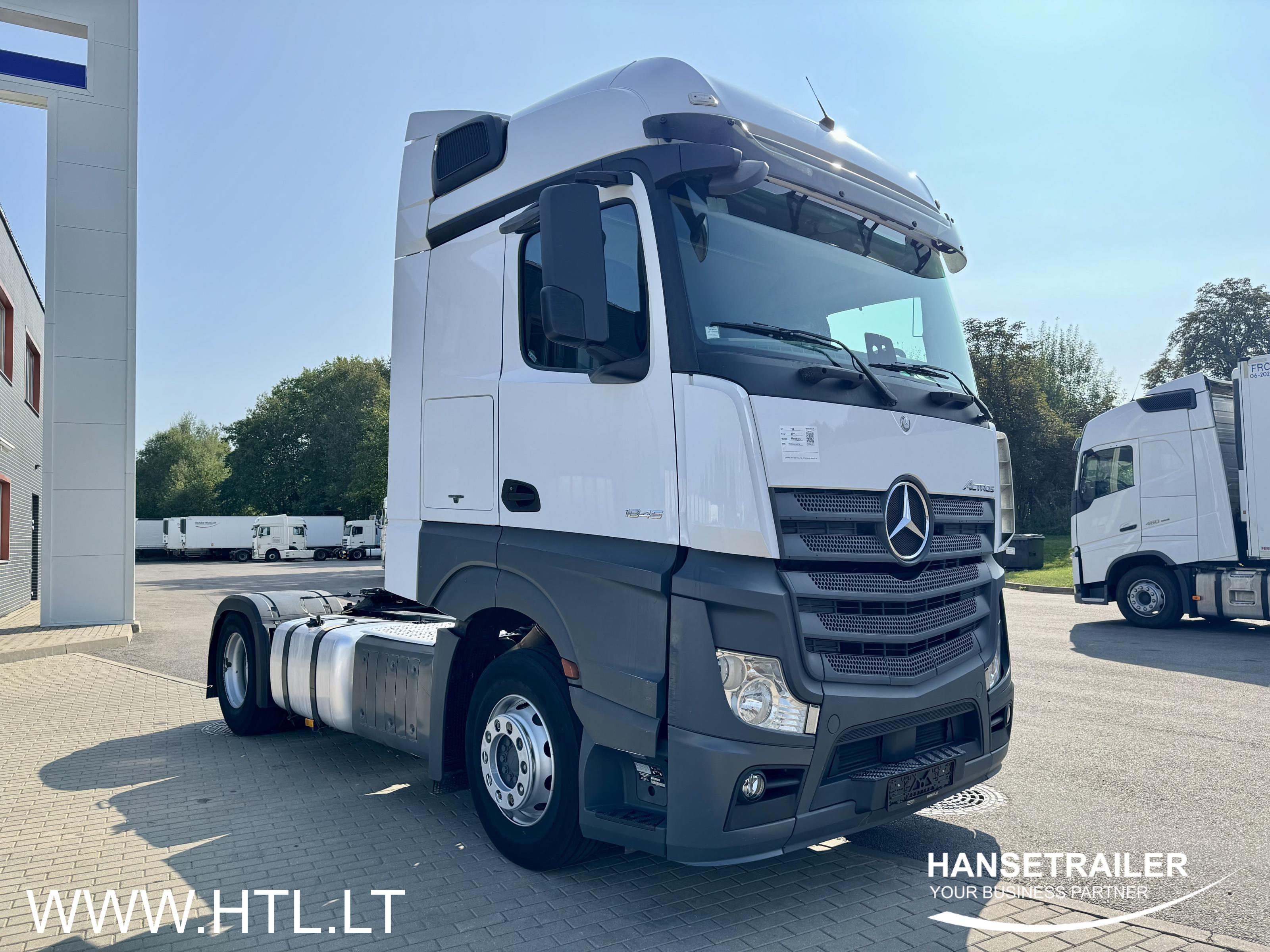 2015 tracteurs 4x2 Mercedes-Benz Actros 1845 LS