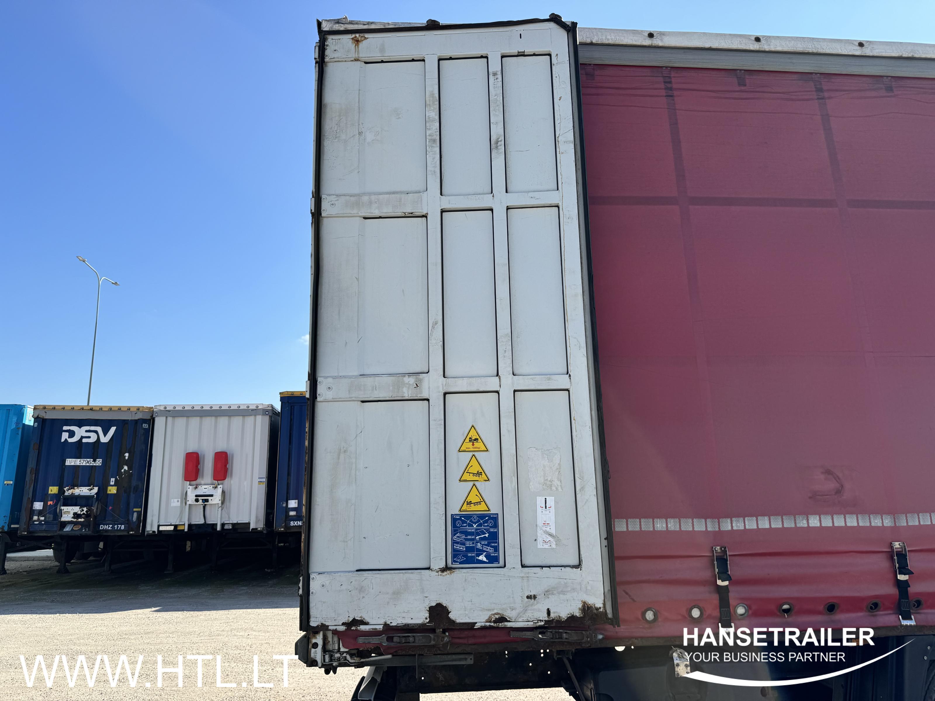 2012 Semitrailer Curtainsider Krone SDP Lift axle