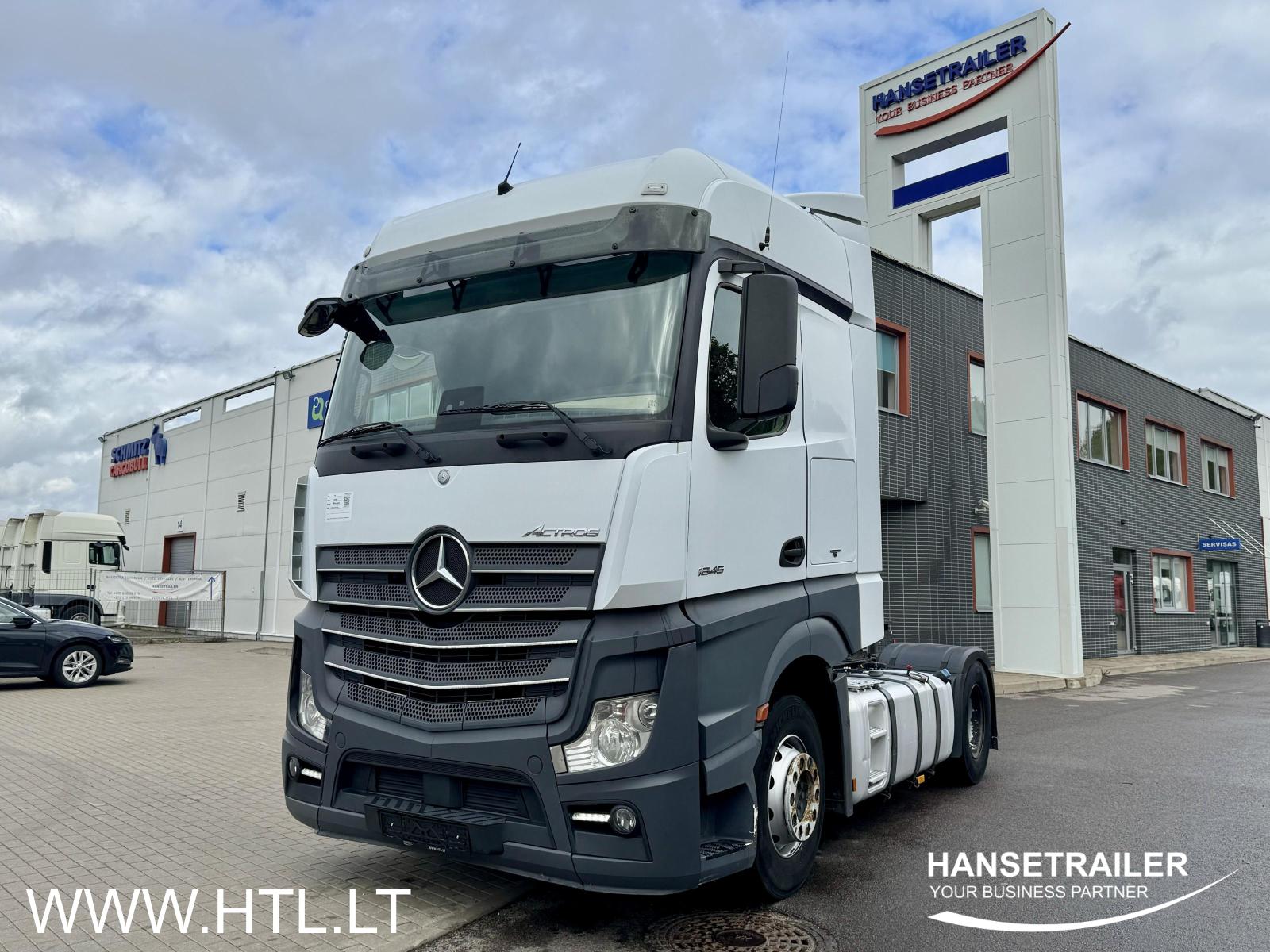 2016 tracteurs 4x2 Mercedes-Benz Actros 1845 LS