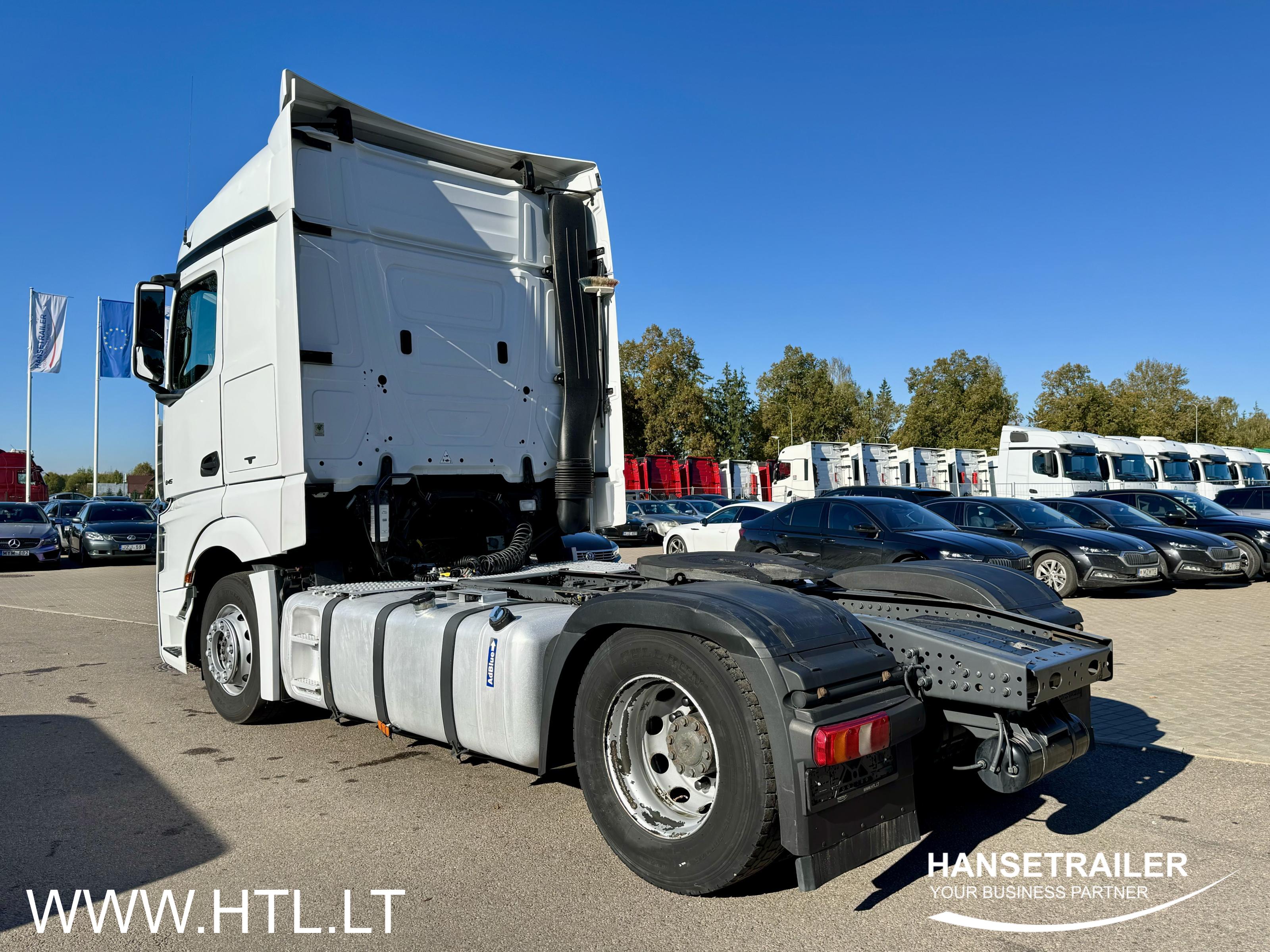 2014 Тягач 4x2 Mercedes-Benz Actros 1845 LS