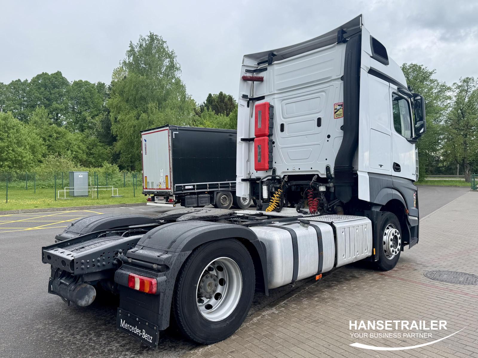 2015 Kuormaauto 4x2 Mercedes-Benz Actros 1845 LS
