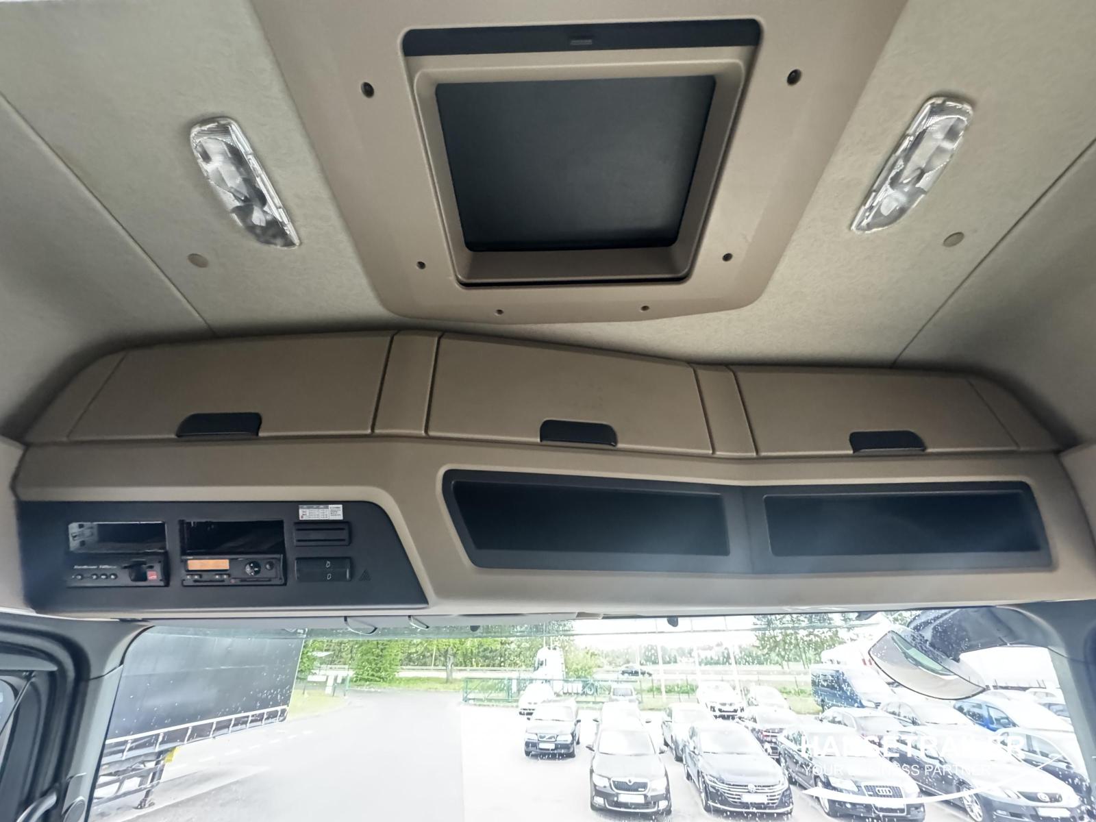2015 Kuormaauto 4x2 Mercedes-Benz Actros 1845 LS