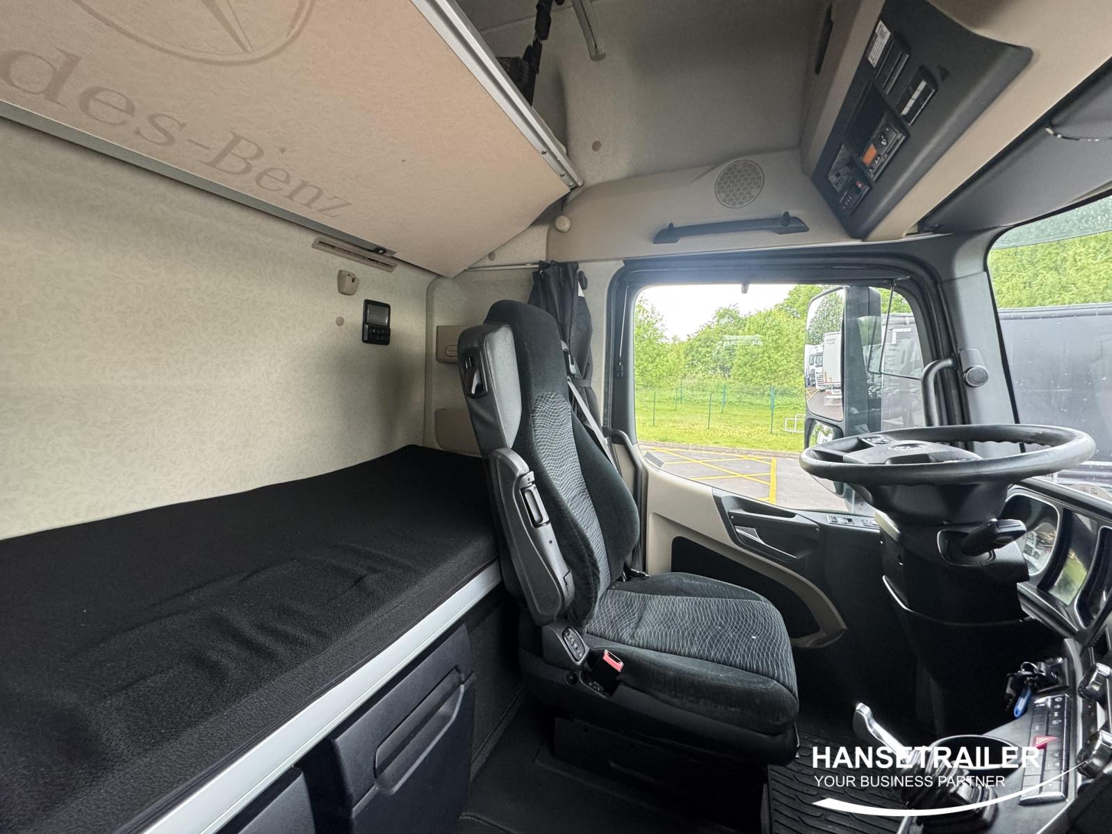2015 Kuormaauto 4x2 Mercedes-Benz Actros 1845 LS