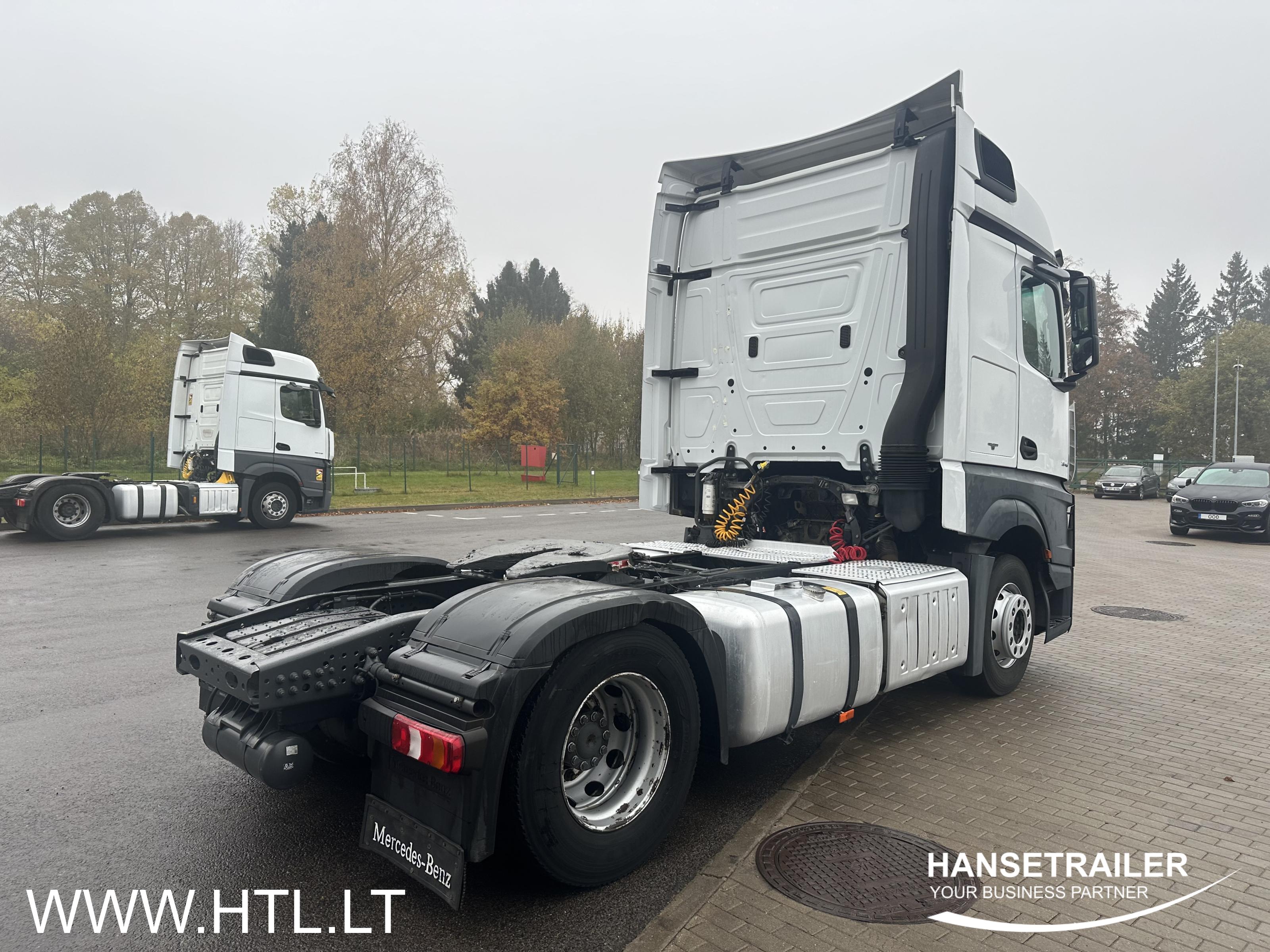 2015 tracteurs 4x2 Mercedes-Benz Actros 1845 LS