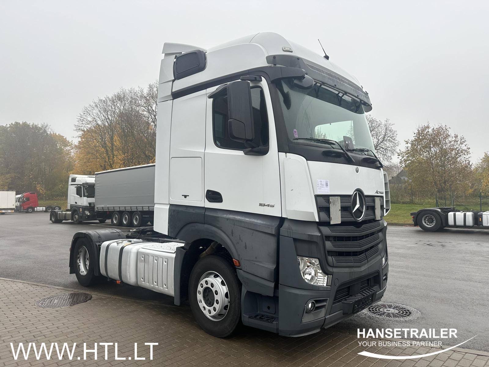 2015 tracteurs 4x2 Mercedes-Benz Actros 1845 LS