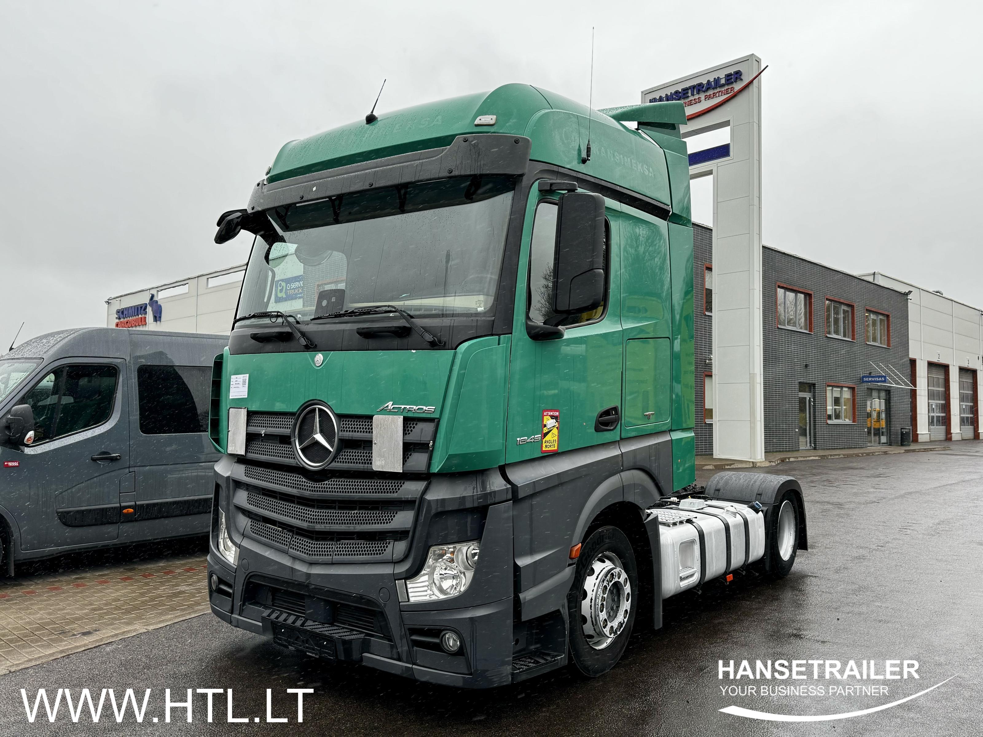 2017 Ciæýarówka 4x2 Mercedes-Benz Actros 1845