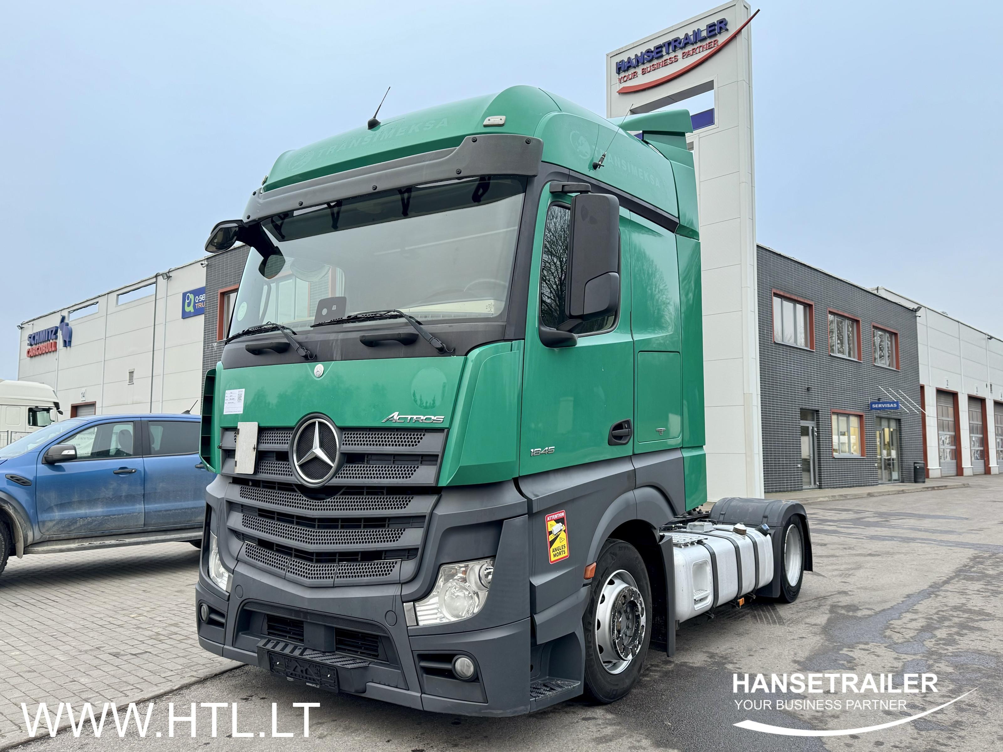 2017 Ciæýarówka 4x2 Mercedes-Benz Actros 1845 Mega