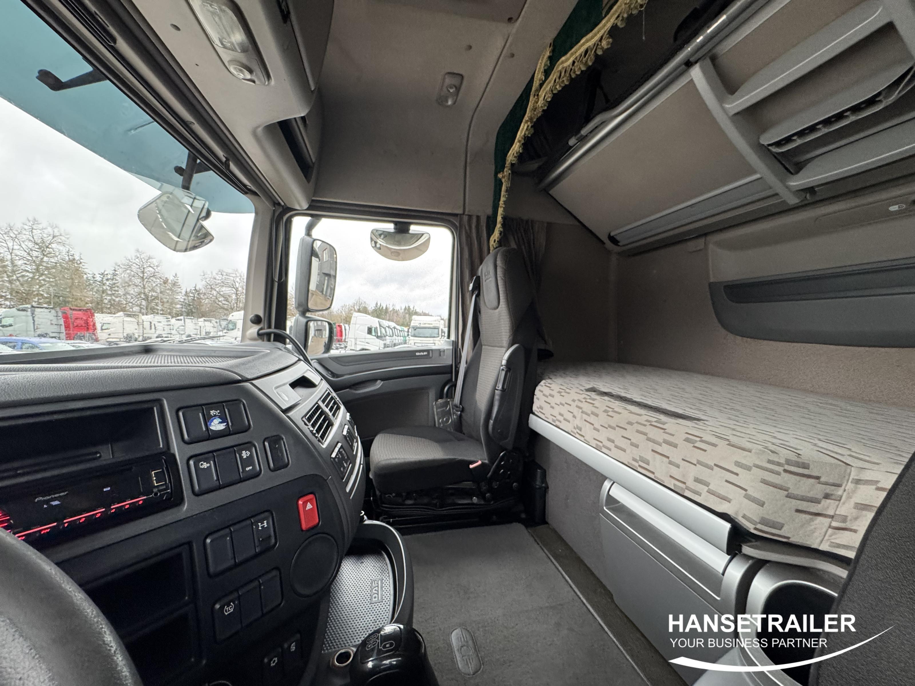 2015 Vilkikas 4x2 DAF XF 460 FT