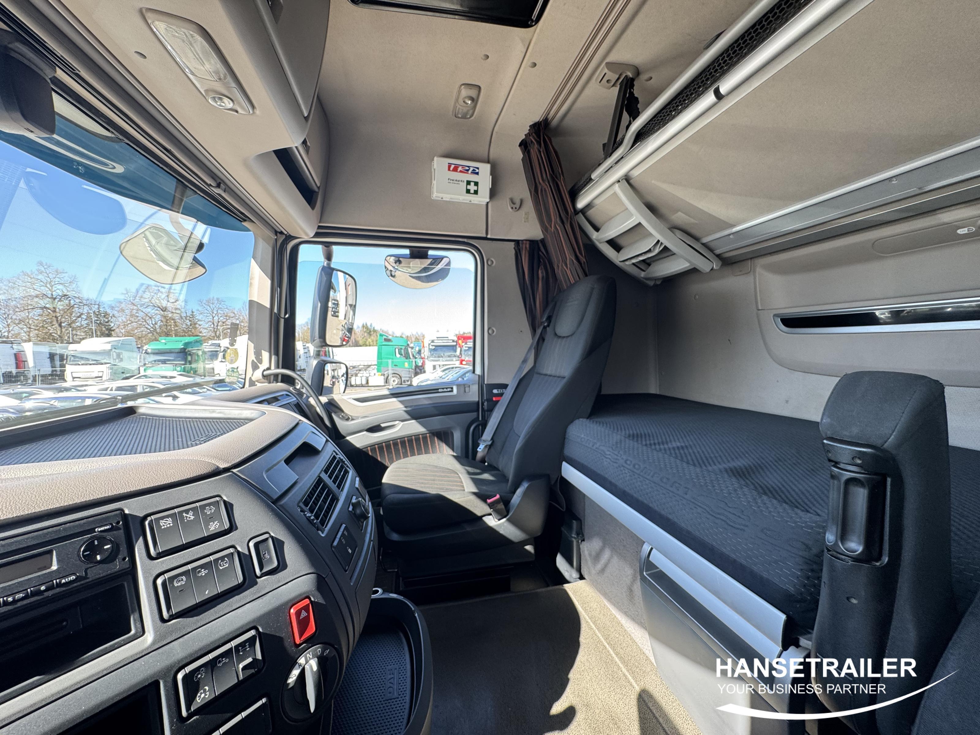 2020 Ciæýarówka 4x2 DAF XF 106.480 Mega Low Deck