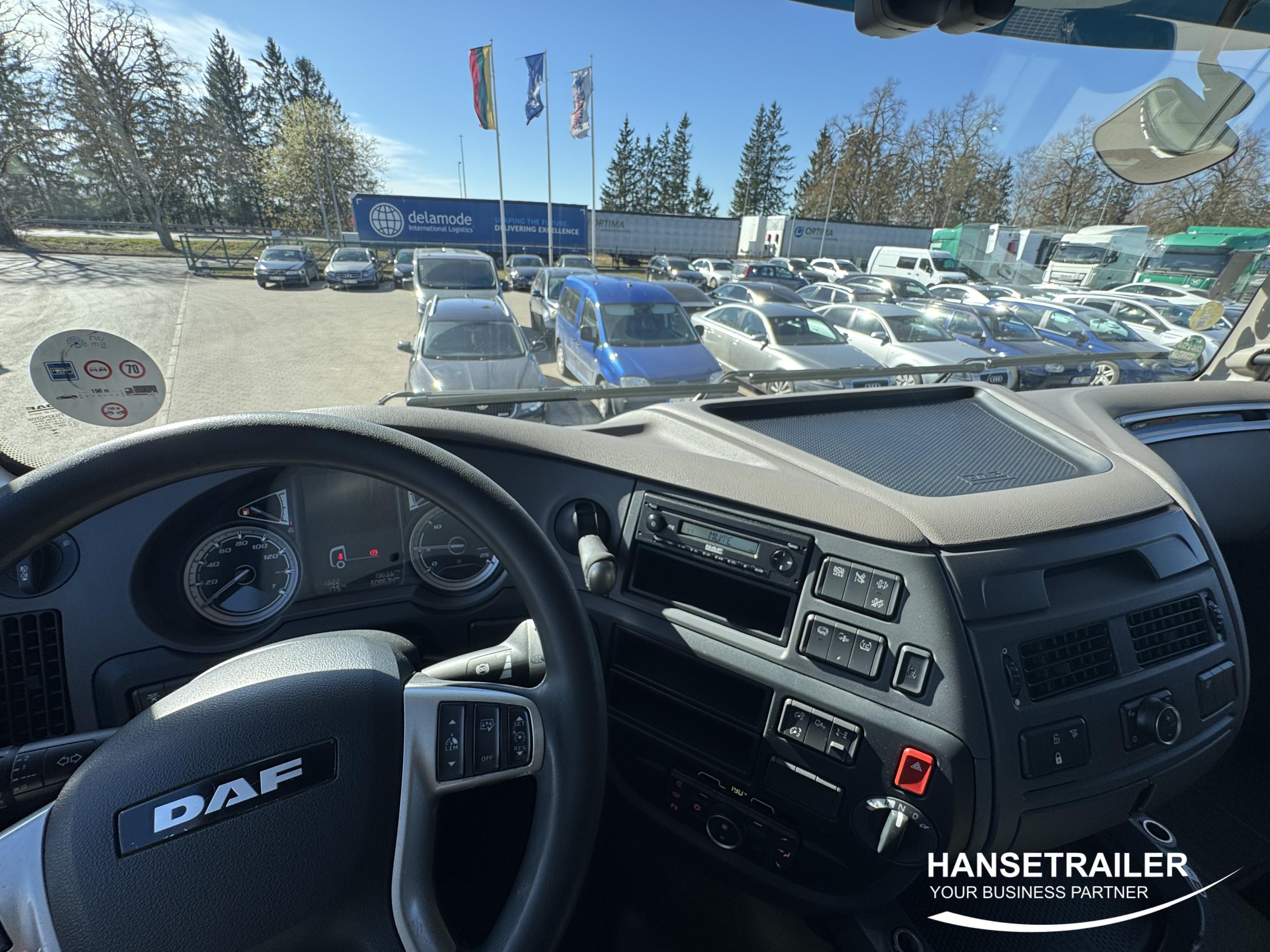 2020 Ciæýarówka 4x2 DAF XF 106.480 Mega Low Deck