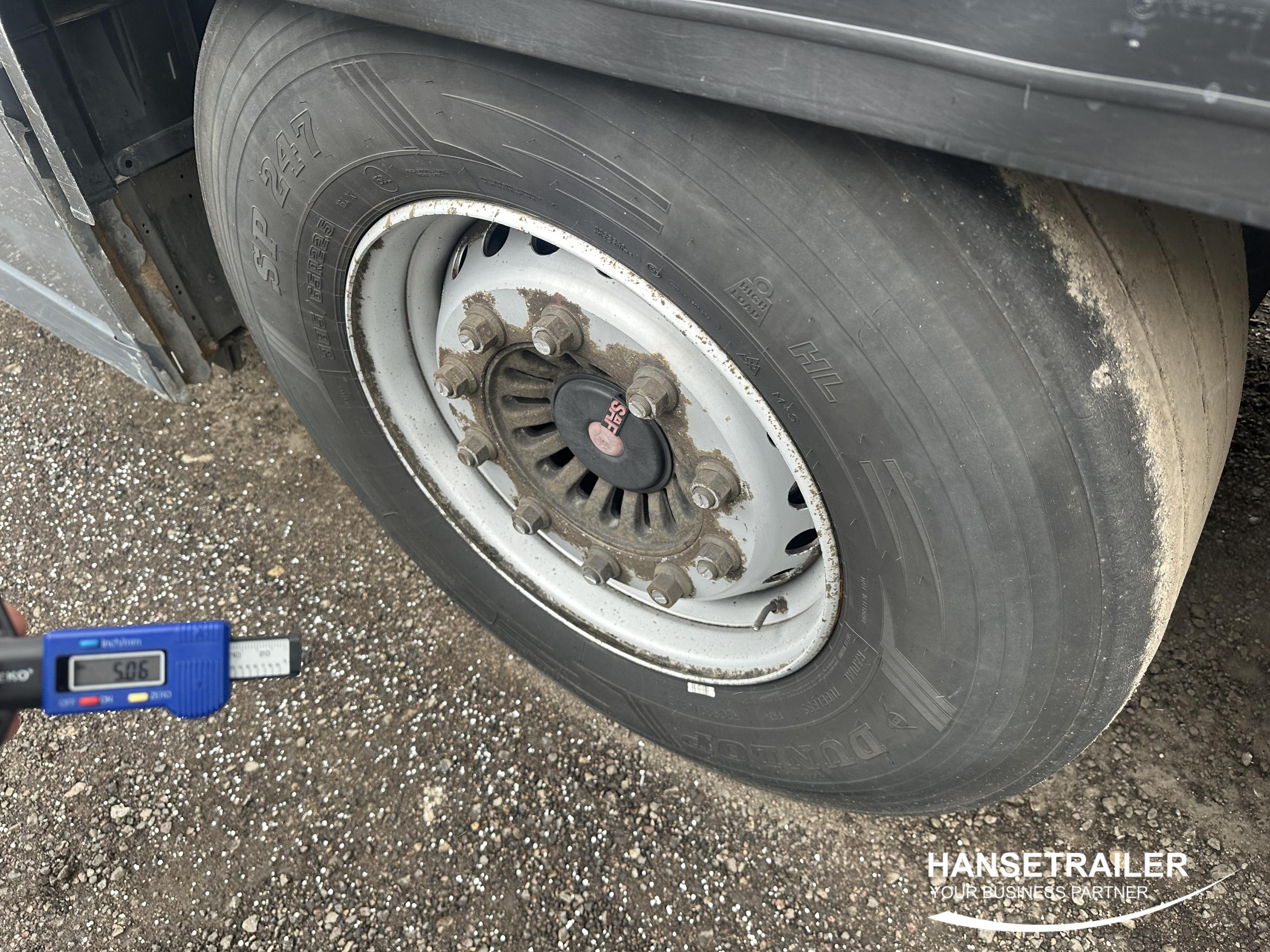 2017 Puspriekabė Užuolaidinė Krone SD SAF Lift Axle