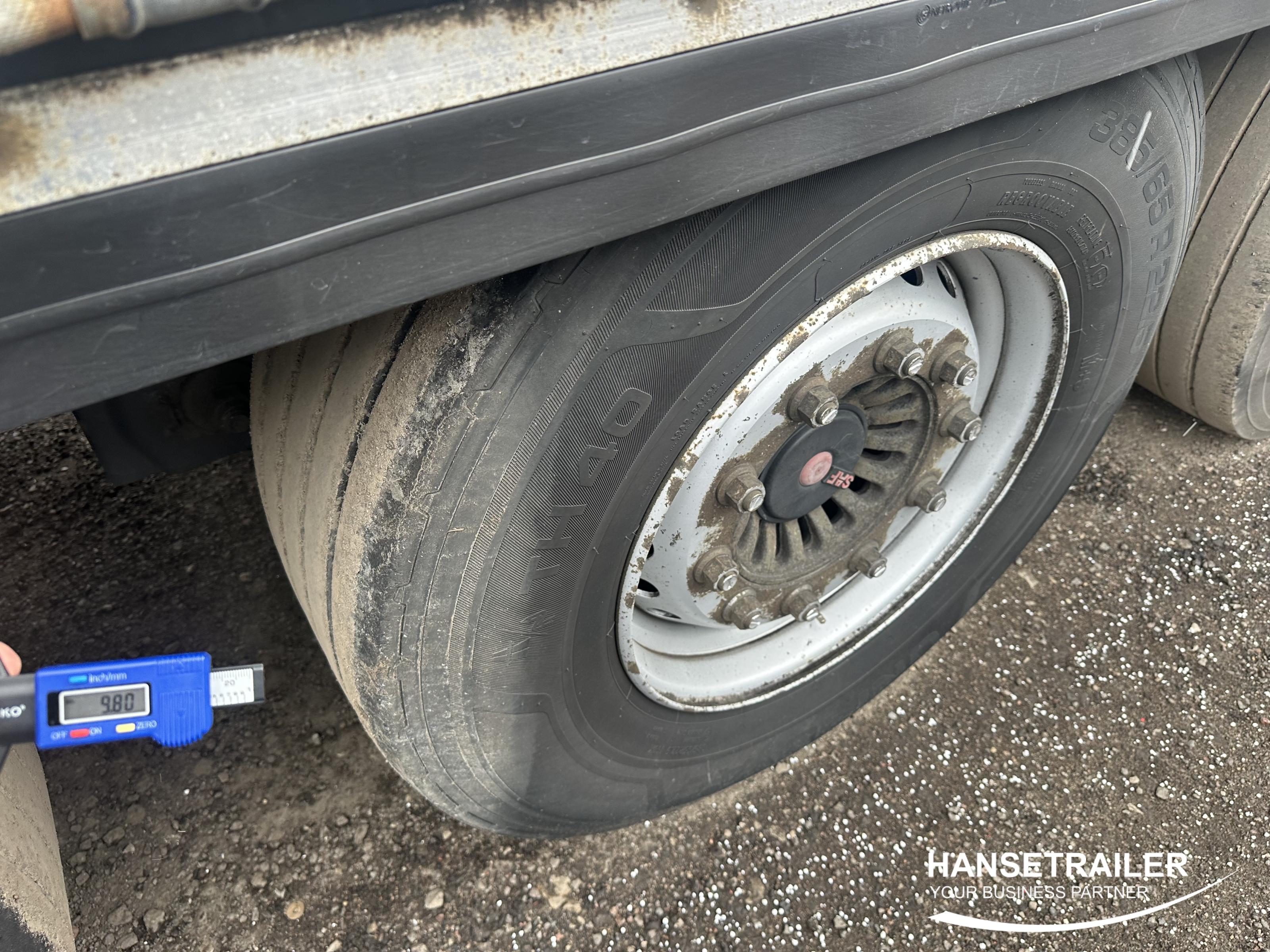 2017 Puspriekabė Užuolaidinė Krone SD SAF Lift Axle