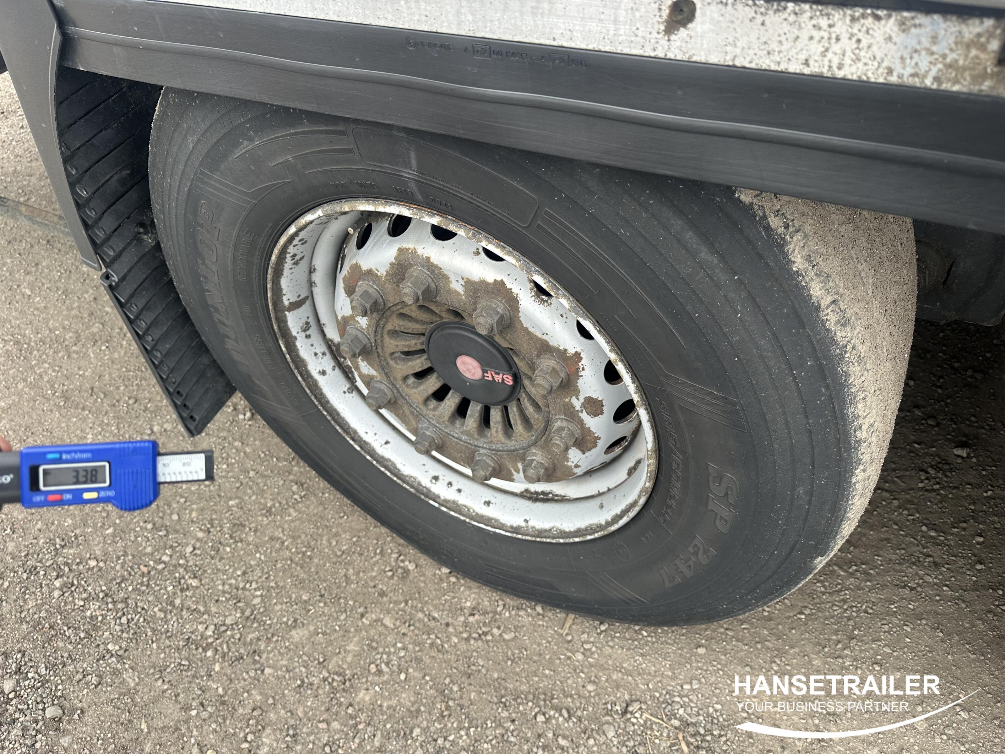2017 Puspriekabė Užuolaidinė Krone SD SAF Lift Axle