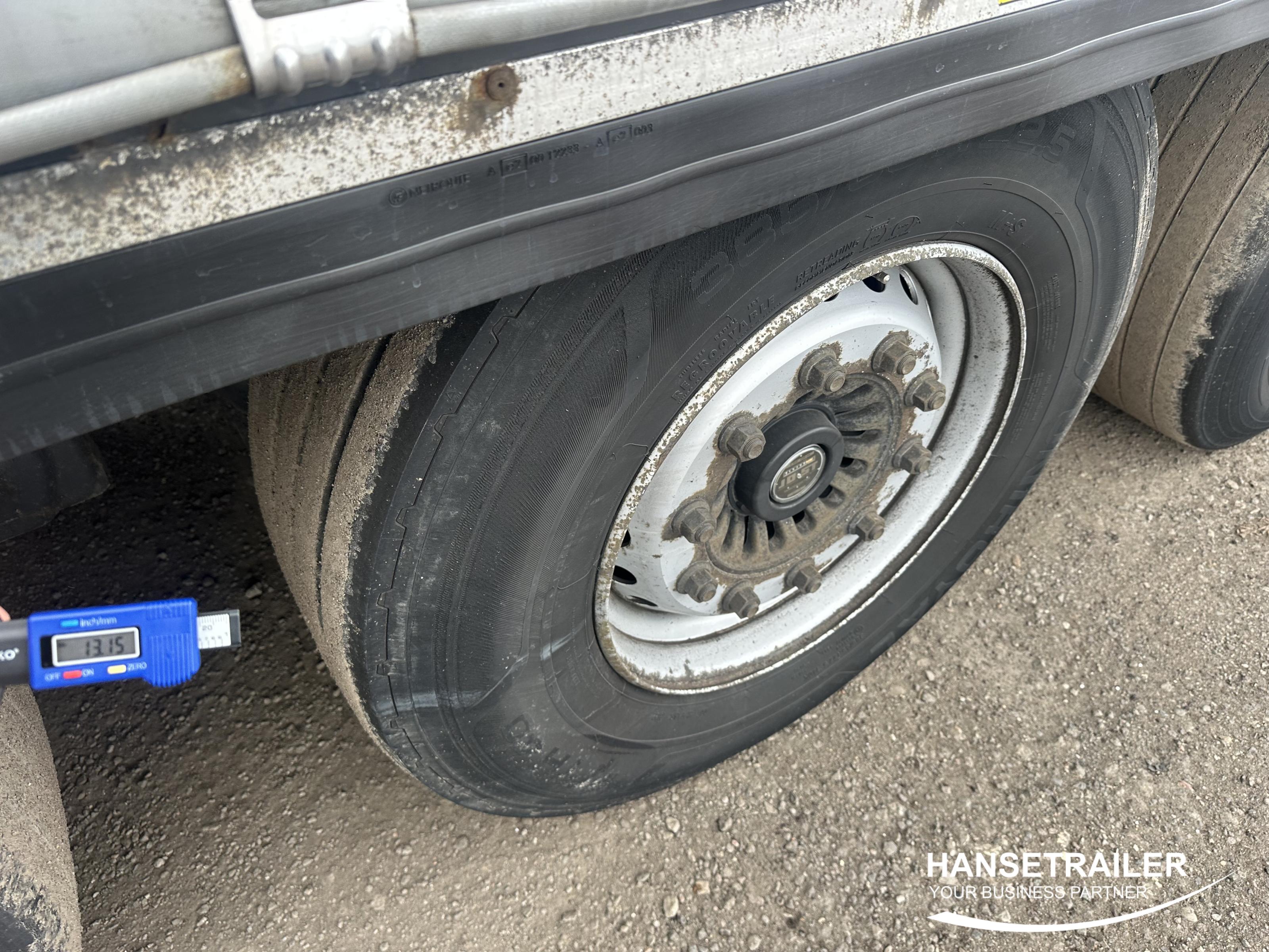 2017 Puspriekabė Užuolaidinė Krone SD SAF Lift Axle