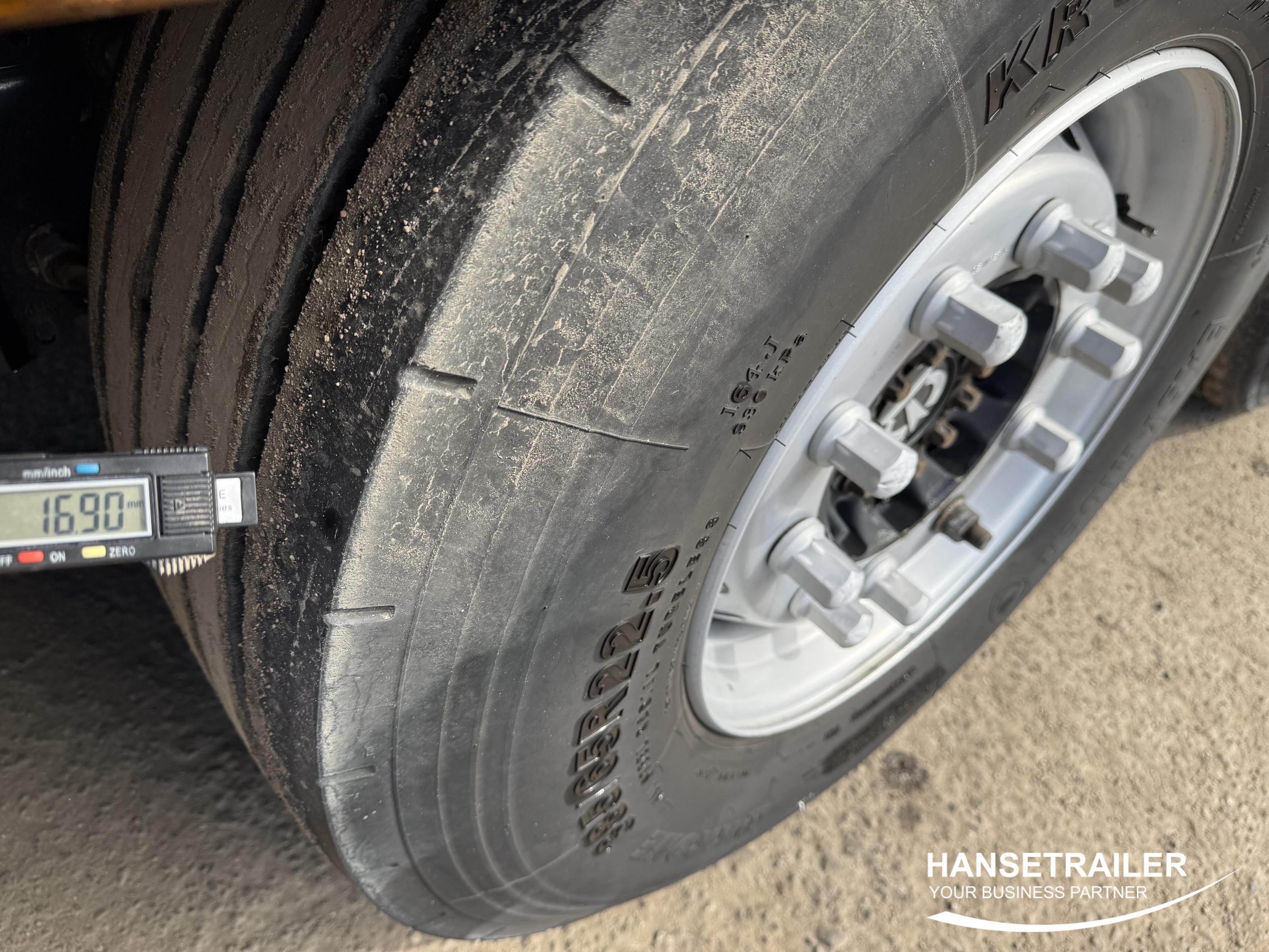 2022 Sattelanhänger Sattelcurtainsider Krone SDP Lift Axle