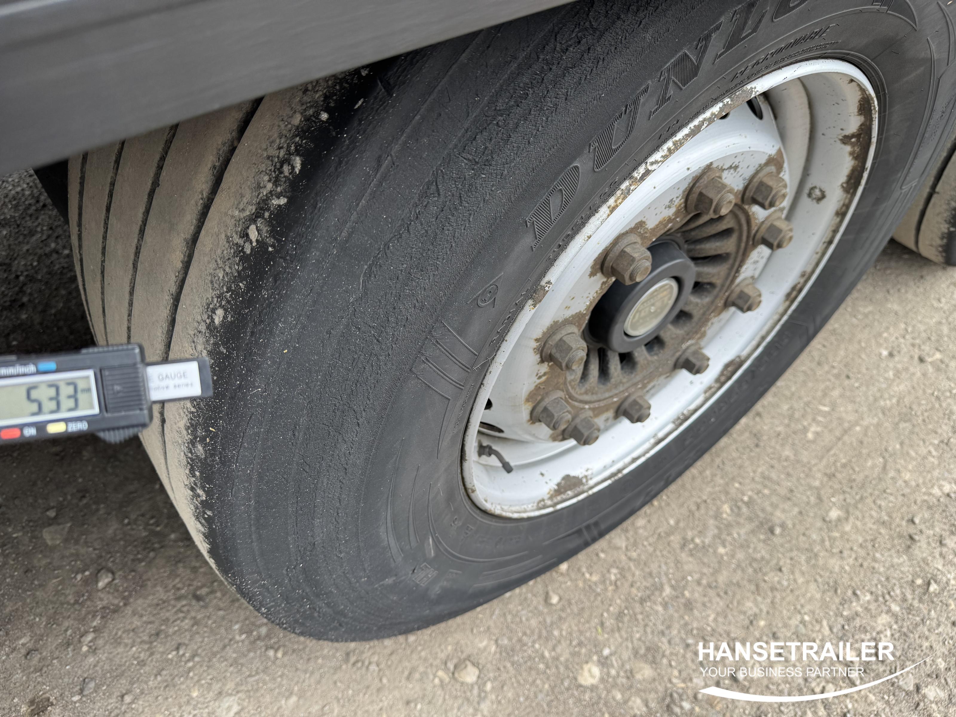 2016 Puspriekabė Užuolaidinė Krone SD SAF Lift Axle