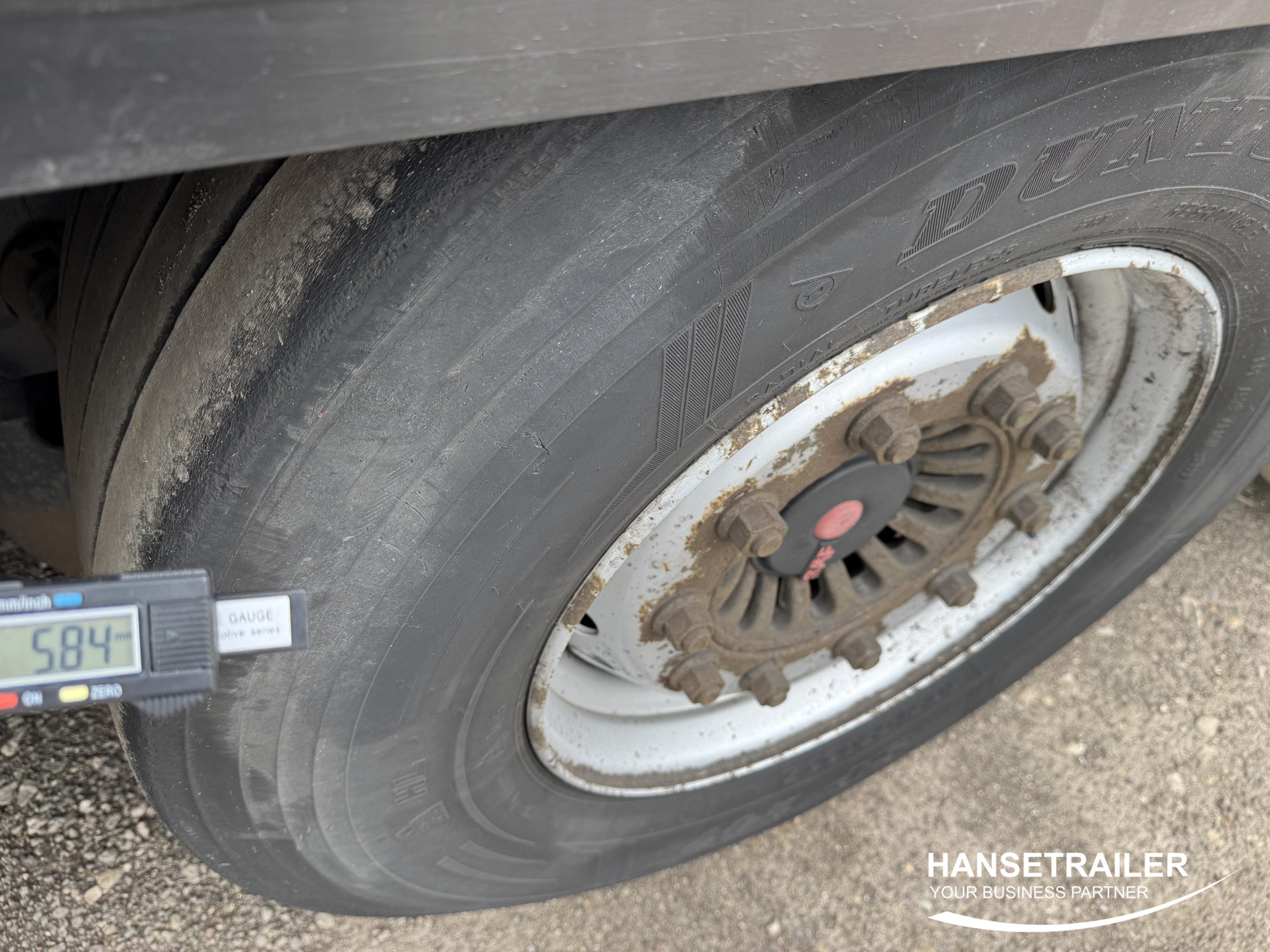 2016 Puspriekabė Užuolaidinė Krone SD SAF Lift Axle