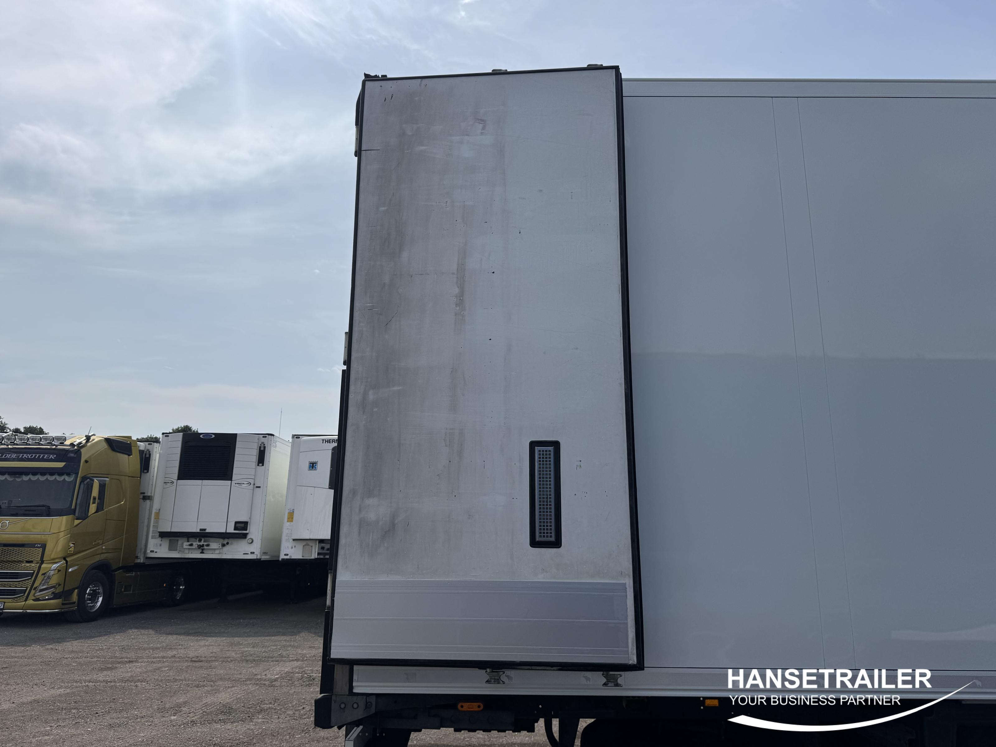 2014 Semitrailer Reefer Schmitz SCB*S3B Doppelstock