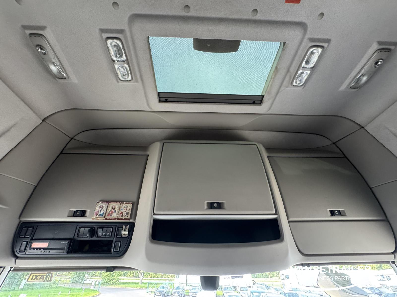 2019 Truck 4x2 DAF XF 480 FT SSC Super Space Cab