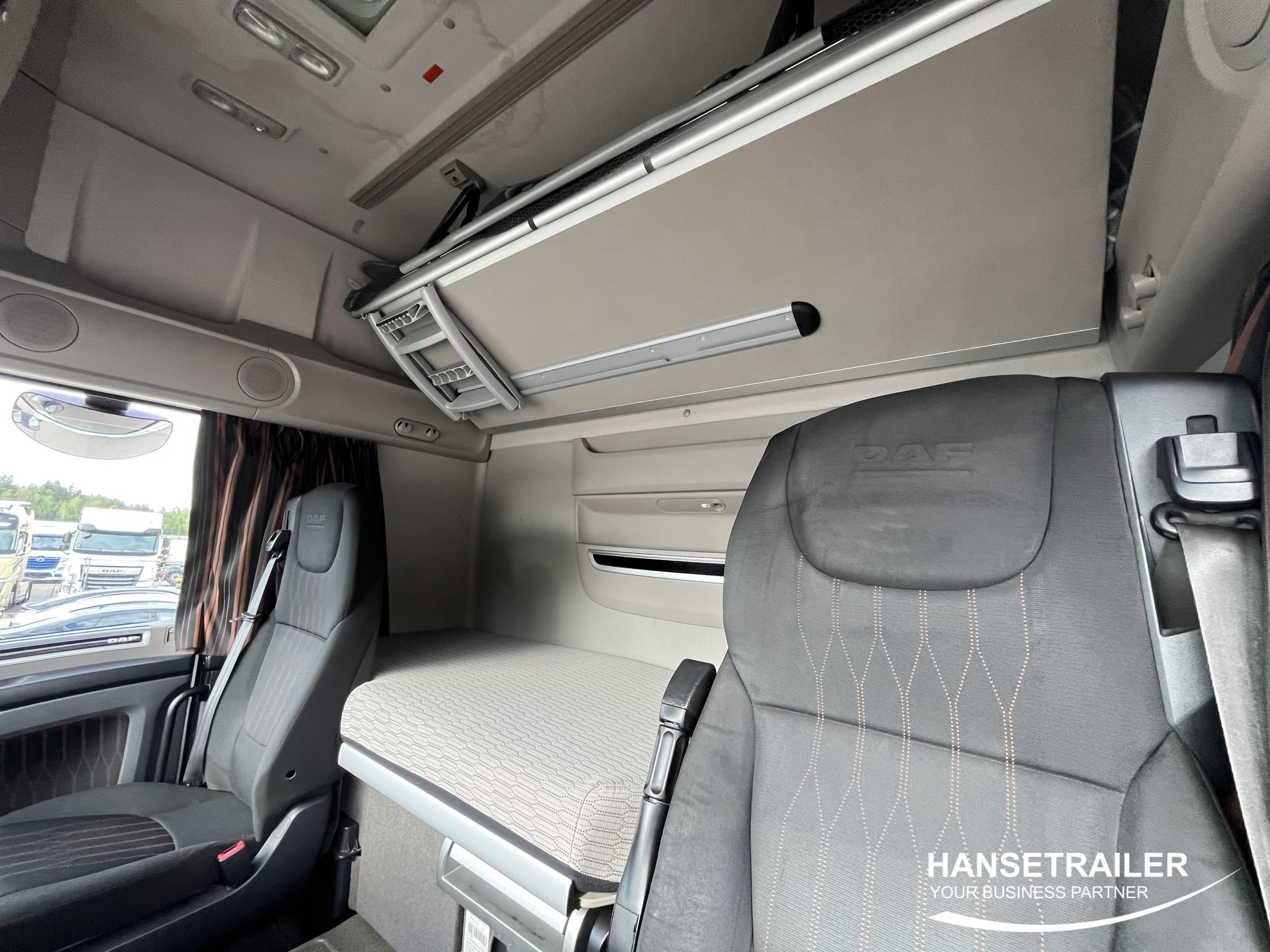 2019 Vilkikas 6x2 DAF XF106.530