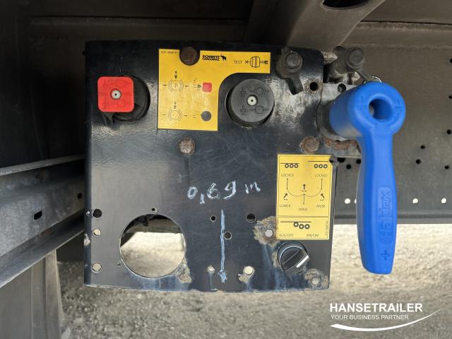 Schmitz SCS 24 Double Deck VariosLifting axle