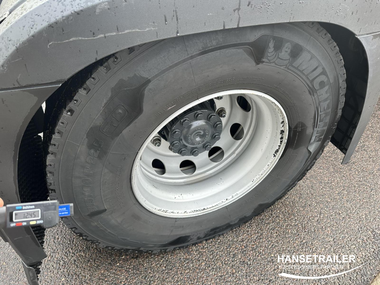 Mercedes-Benz Actros 1946