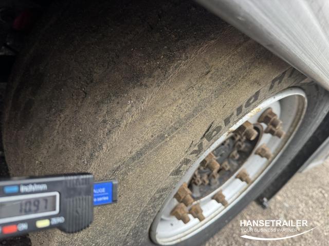 Schmitz SCS 24 Mega Low Deck