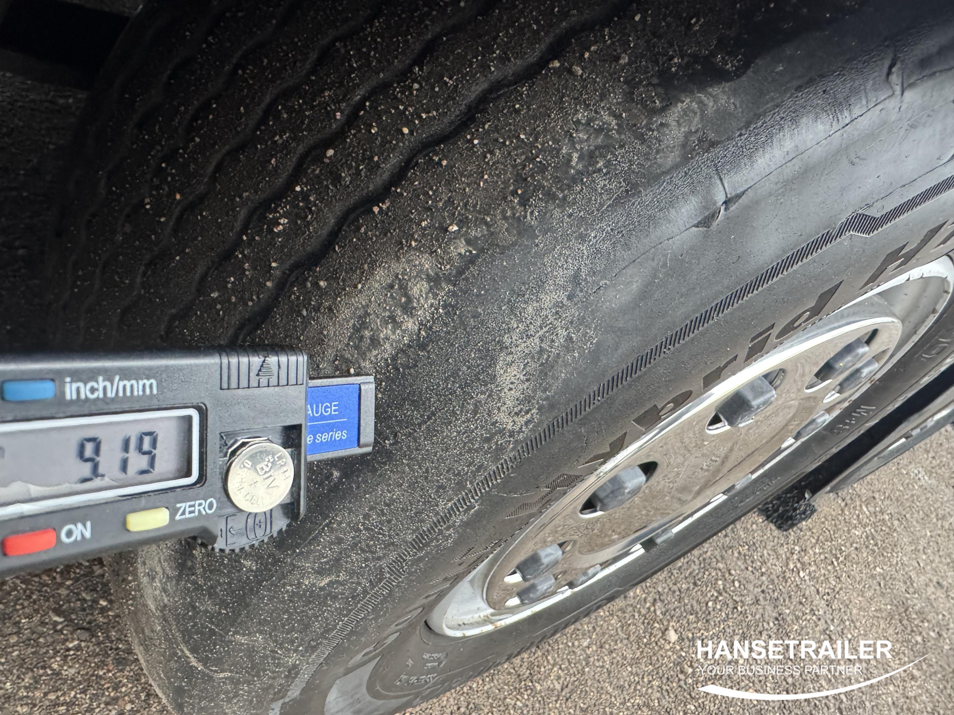 2017 Puoliperävaunu Pressukapelli Schmitz SCS 24 MEGA