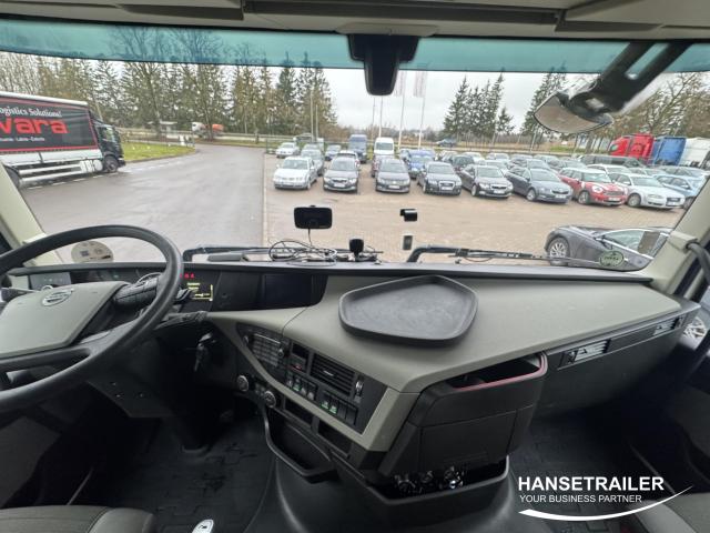 Volvo FH Mega Low Deck