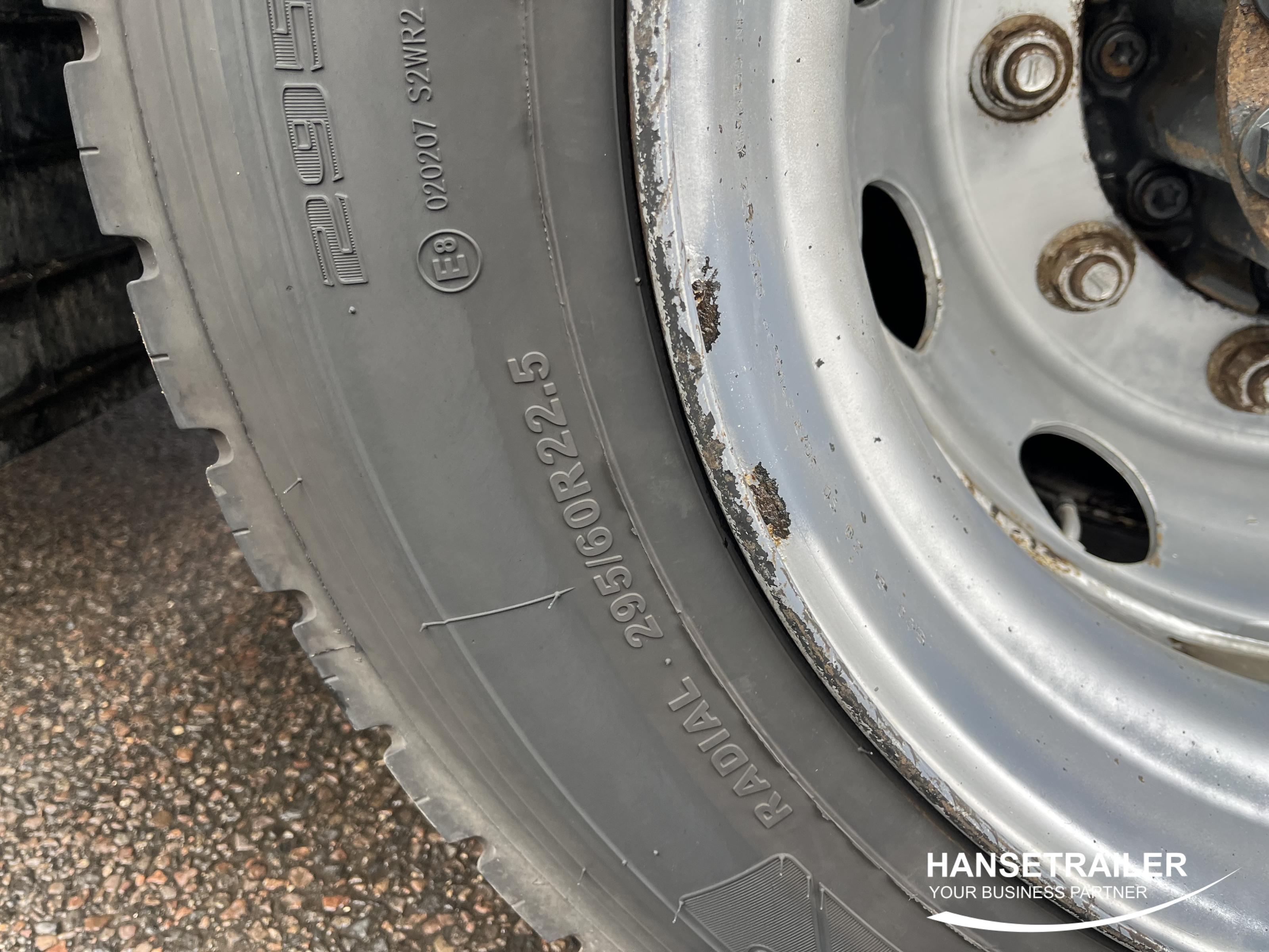 2018 Тягач 4x2 Mercedes-Benz Actros 1845 Mega Low Deck