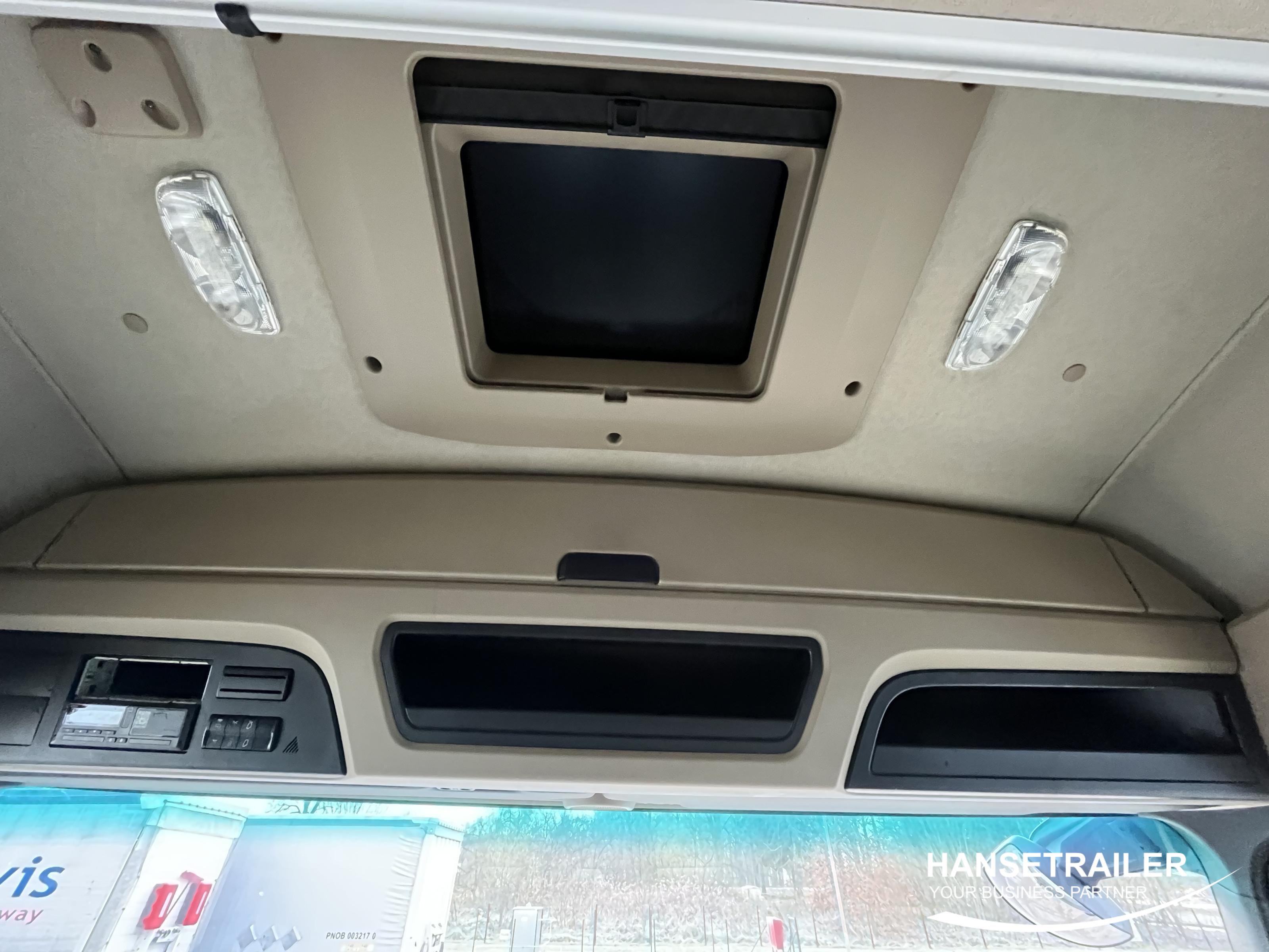 2018 Тягач 4x2 Mercedes-Benz Actros 1845 Mega Low Deck