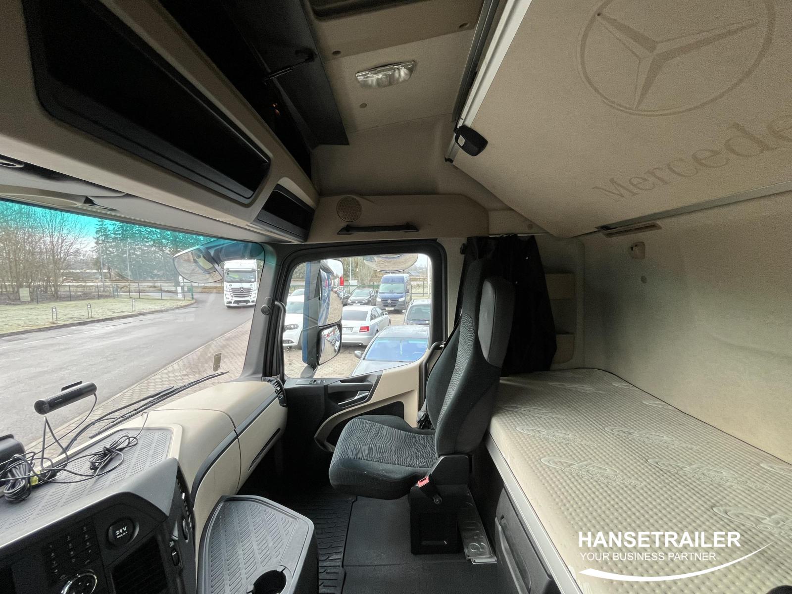 Mercedes-Benz Actros 1845 Mega Low Deck