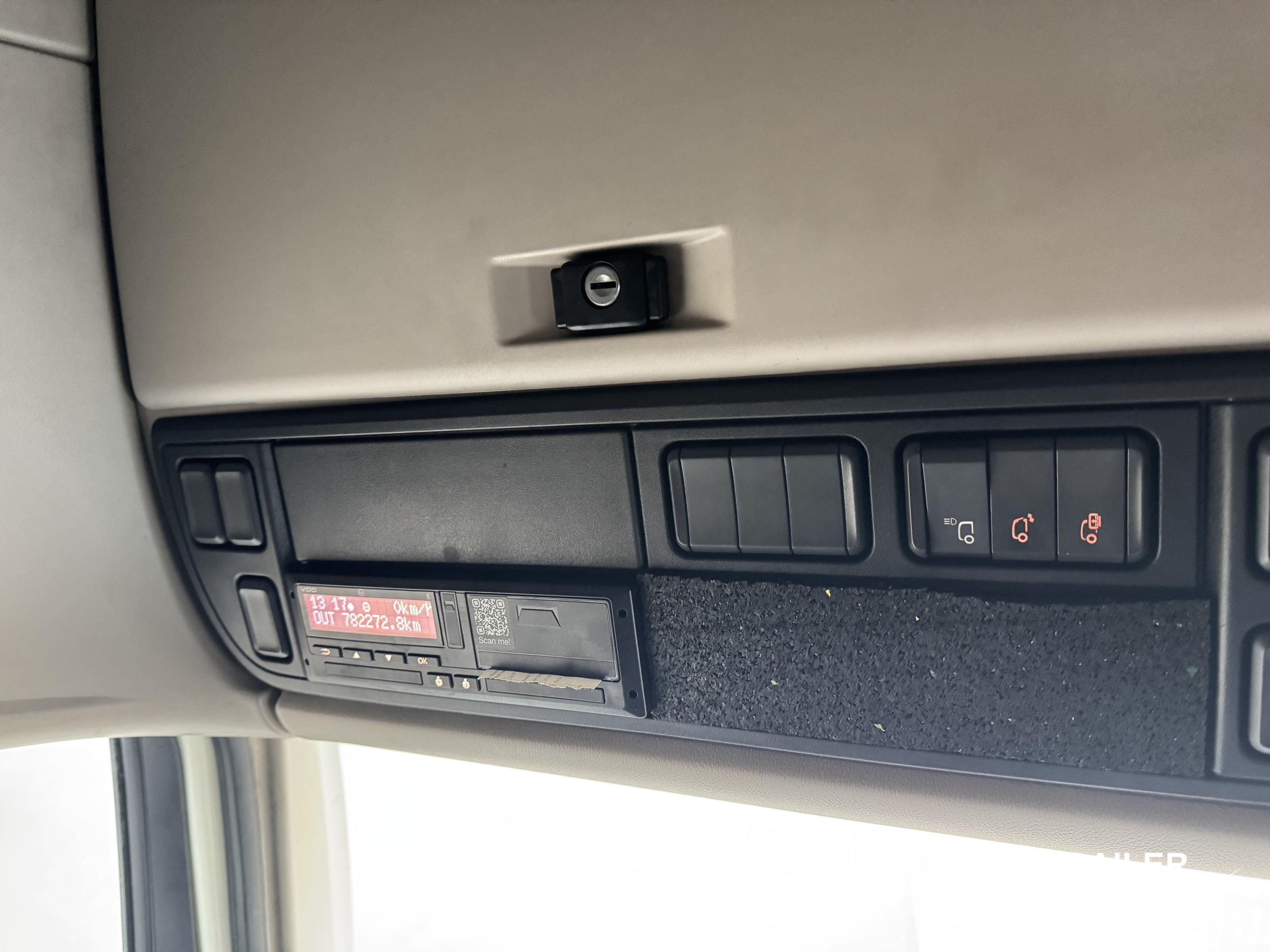 2019 Тягач 4x2 DAF XF 480 FT Mega Low Deck