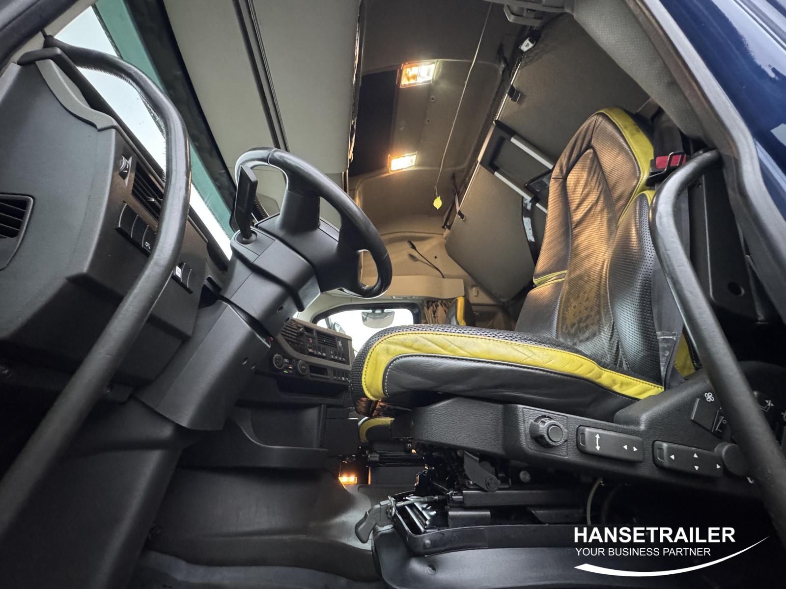 Volvo FH FH540 Low Deck Mega