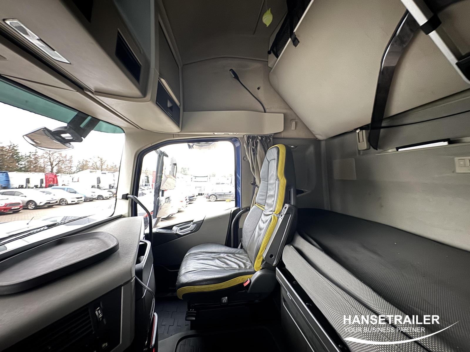 Volvo FH FH540 Low Deck Mega