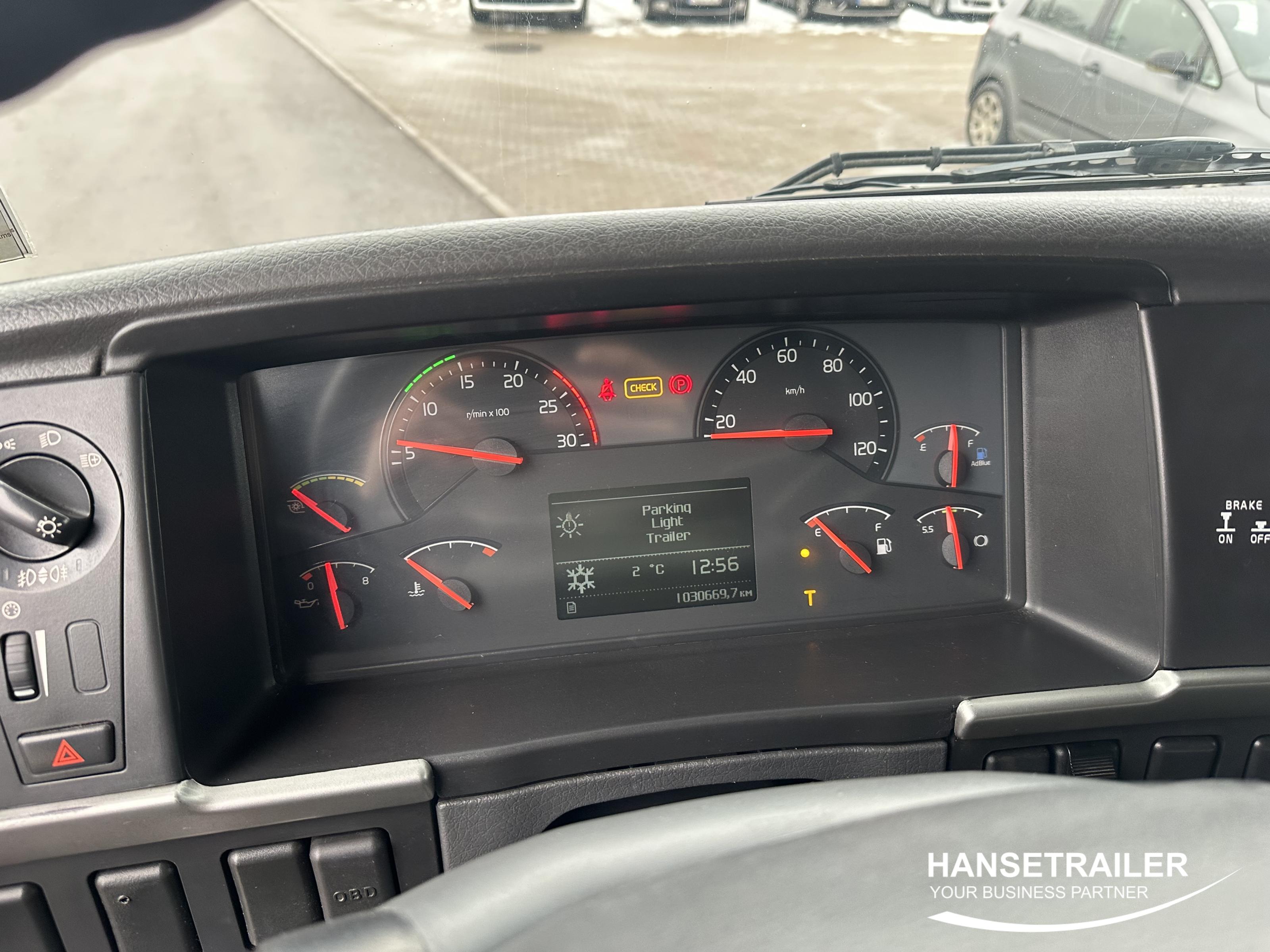 2013 Авто перевозчик Авто перевозчик Volvo FM FM460 LOHR