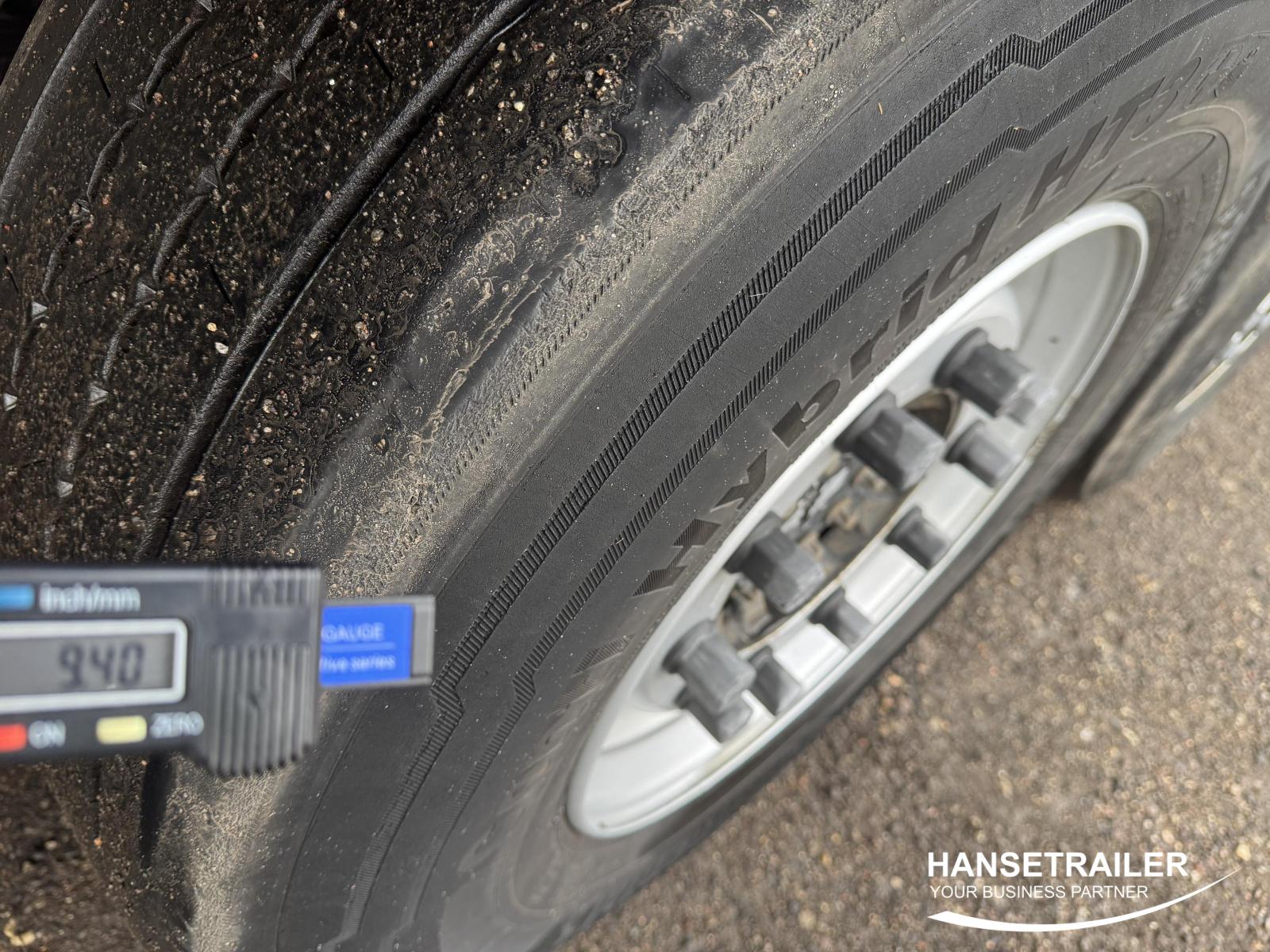 Schmitz SCS 24 Lift Axle Multilock XL