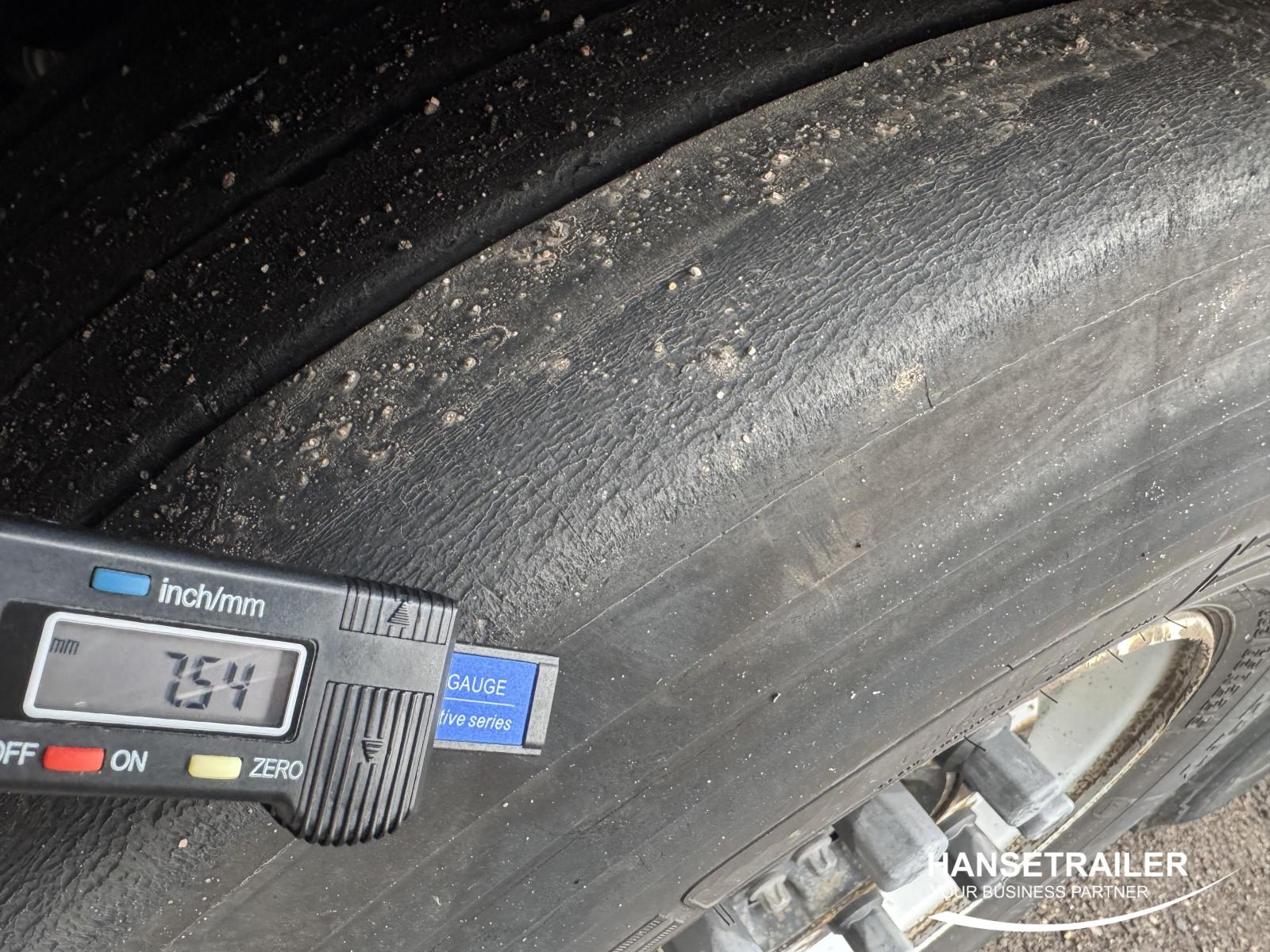 Schmitz SCS 24 Lift Axle Multilock XL